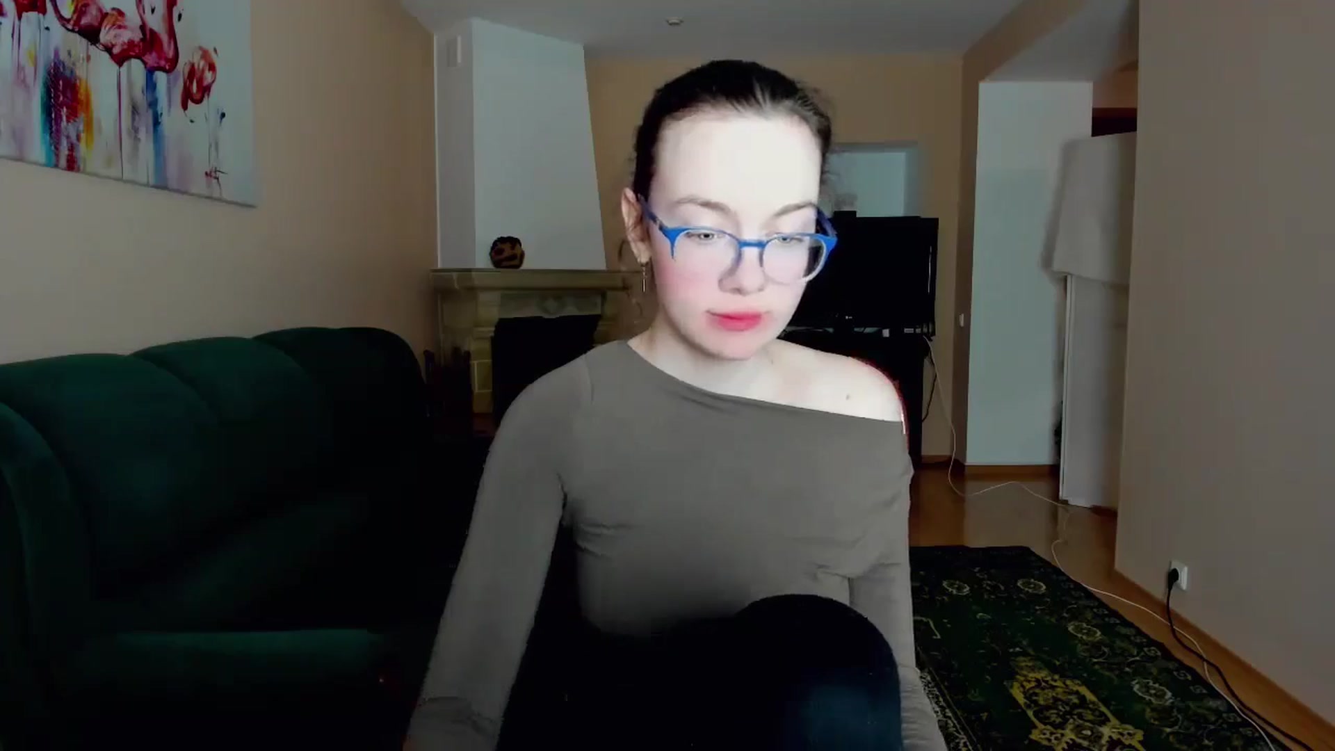 Gallery image thumbnail from Baby_Melania's myfreecams stream on, 04/17/2025, 20:05 image 17 of 20