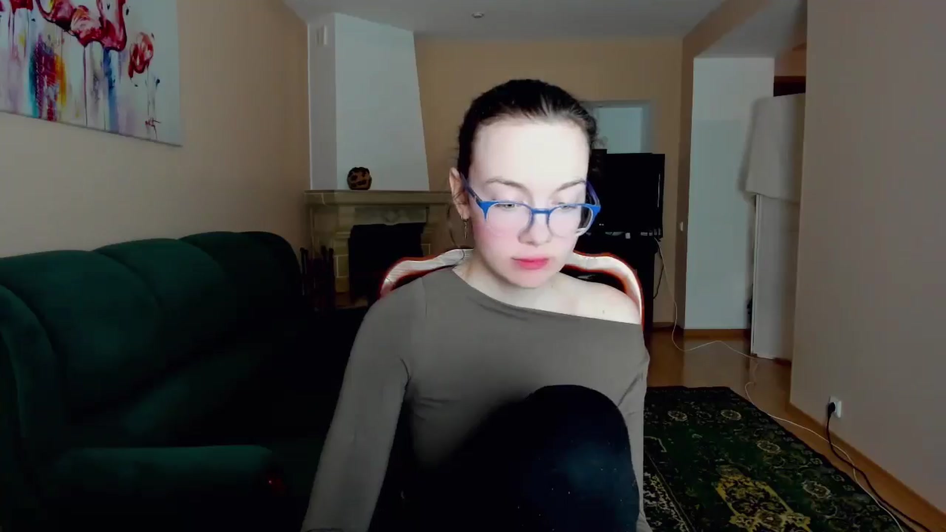 Gallery image thumbnail from Baby_Melania's myfreecams stream on, 04/17/2025, 20:05 image 18 of 20