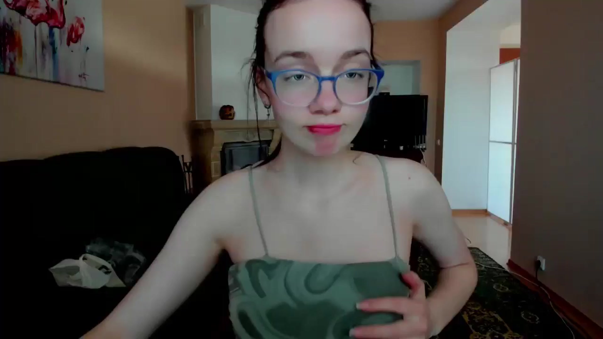 Gallery image thumbnail from Baby_Melania's myfreecams stream on, 04/22/2025, 16:06 image 1 of 20