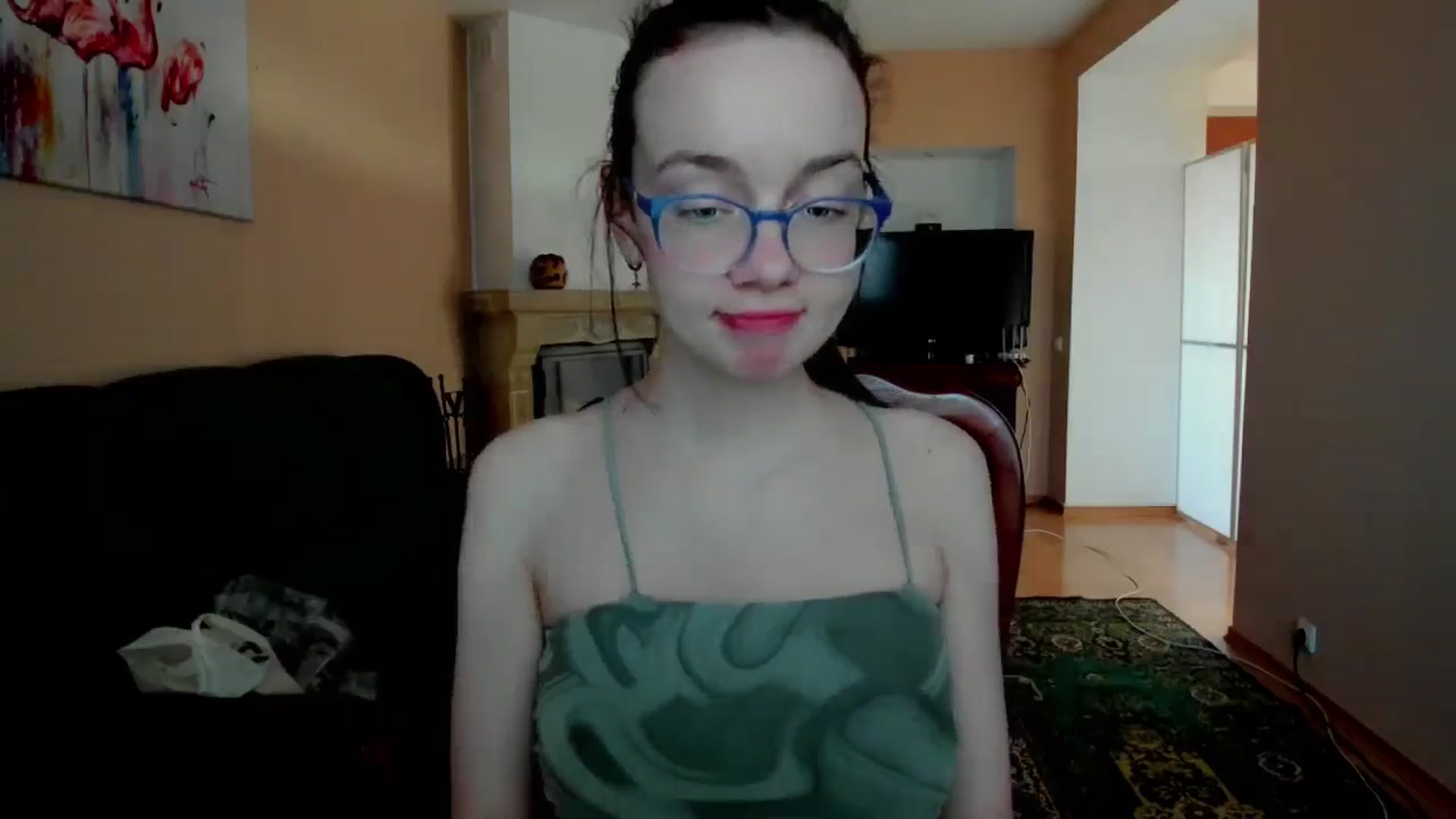 Gallery image thumbnail from Baby_Melania's myfreecams stream on, 04/22/2025, 16:06 image 14 of 20