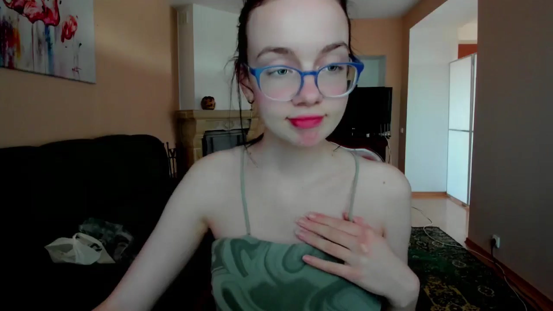 Gallery image thumbnail from Baby_Melania's myfreecams stream on, 04/22/2025, 16:06 image 3 of 20