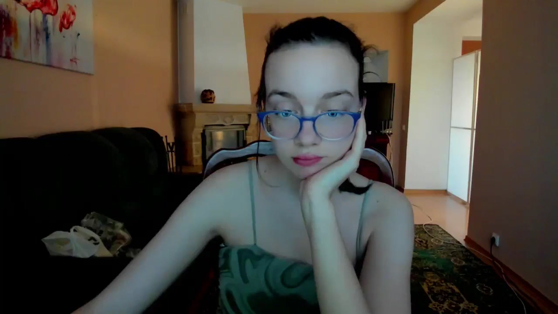 Gallery image thumbnail from Baby_Melania's myfreecams stream on, 04/22/2025, 16:40 image 6 of 20