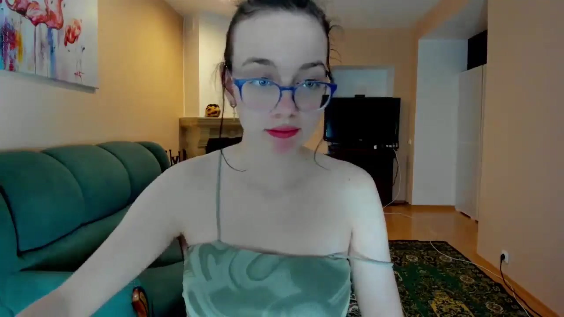 Gallery image thumbnail from Baby_Melania's myfreecams stream on, 04/22/2025, 19:16 image 13 of 20