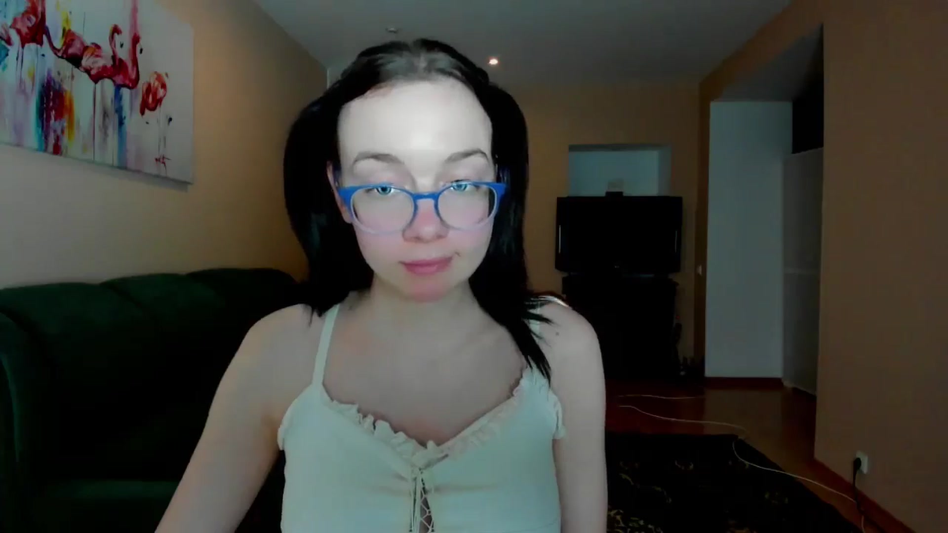 Gallery image thumbnail from Baby_Melania's myfreecams stream on, 05/04/2025, 18:32 image 16 of 20