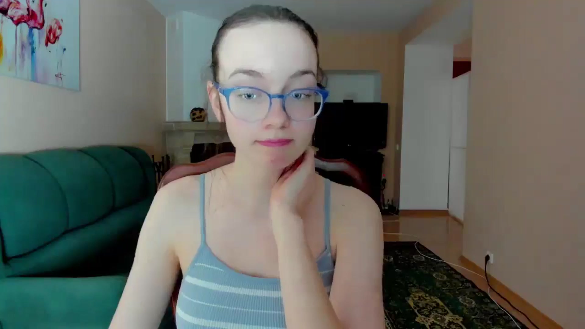 Gallery image thumbnail from Baby_Melania's myfreecams stream on, 05/08/2025, 19:01 image 16 of 20