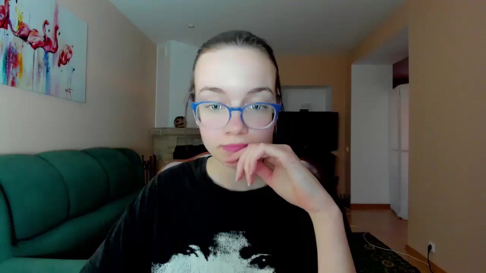 Gallery image thumbnail from Baby_Melania's myfreecams stream on, 05/09/2025, 18:07 image 7 of 20