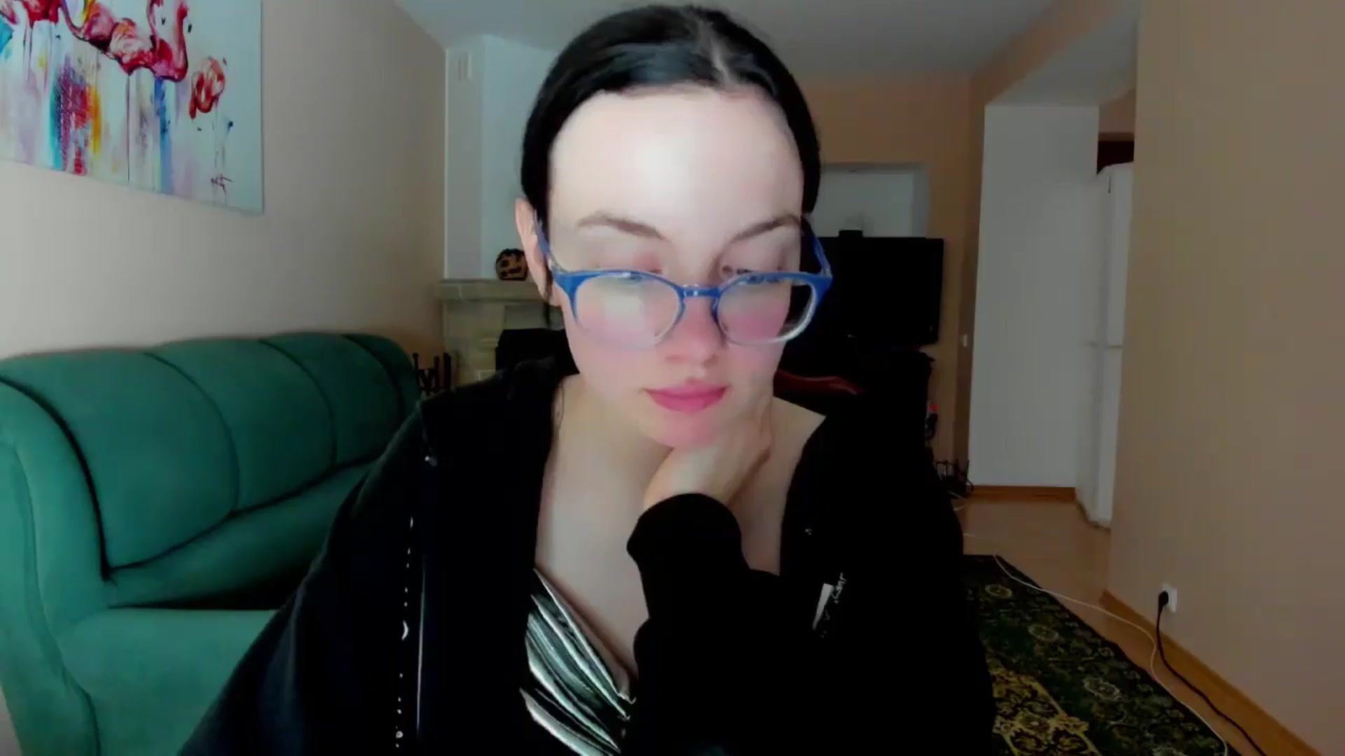 Gallery image thumbnail from Baby_Melania's myfreecams stream on, 05/13/2025, 19:00 image 6 of 20