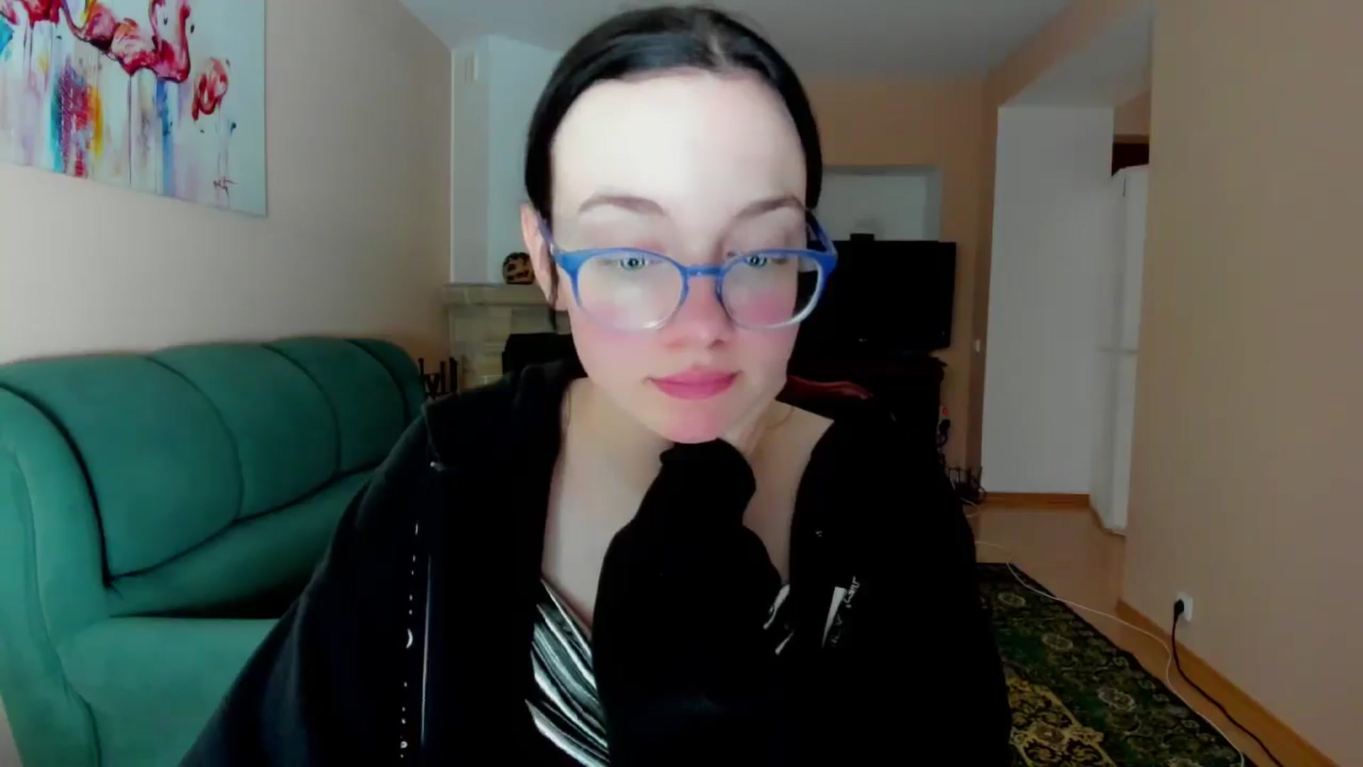 Gallery image thumbnail from Baby_Melania's myfreecams stream on, 05/13/2025, 19:00 image 5 of 20