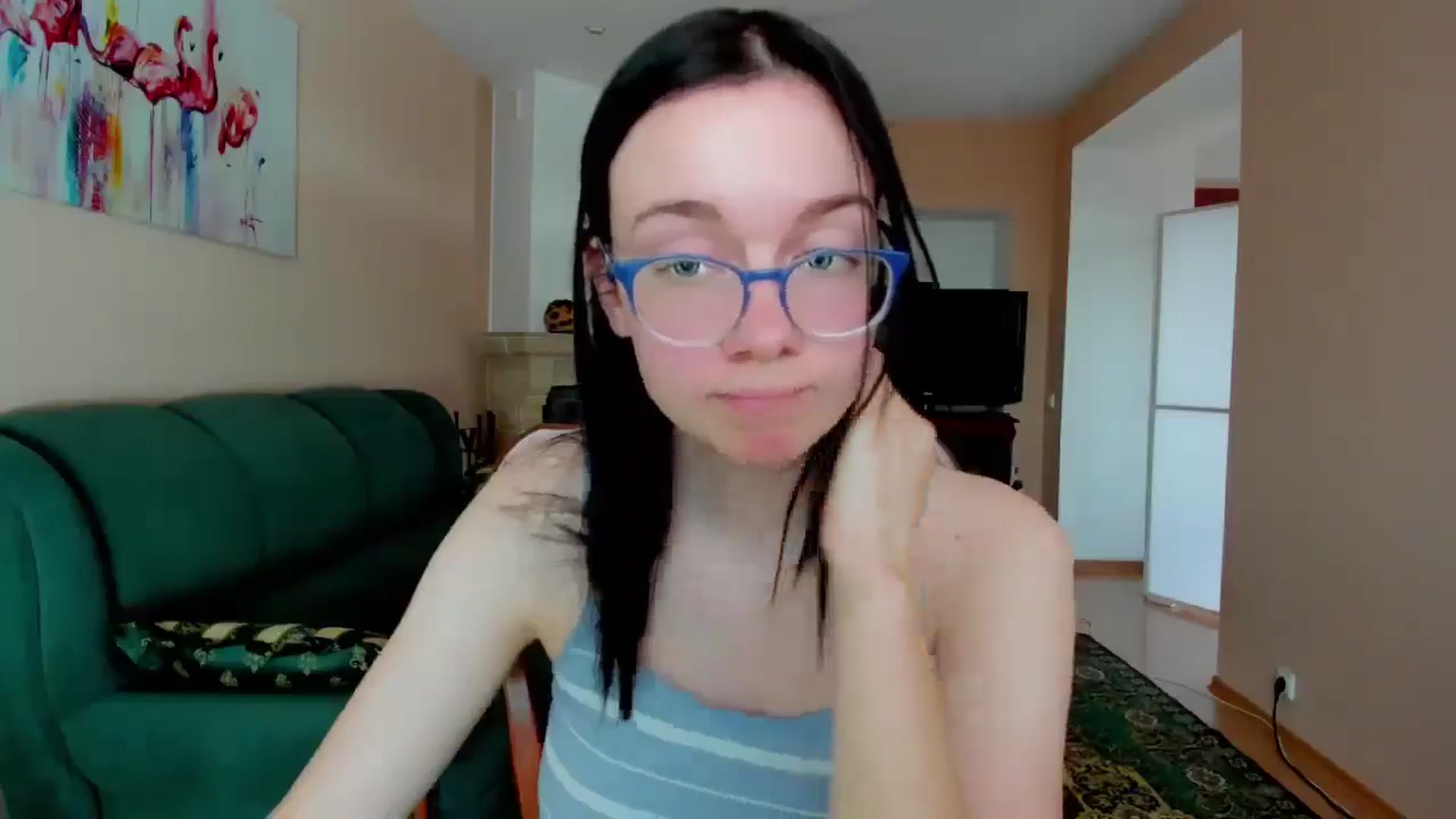 Gallery image thumbnail from Baby_Melania's myfreecams stream on, 05/19/2025, 14:32 image 16 of 20