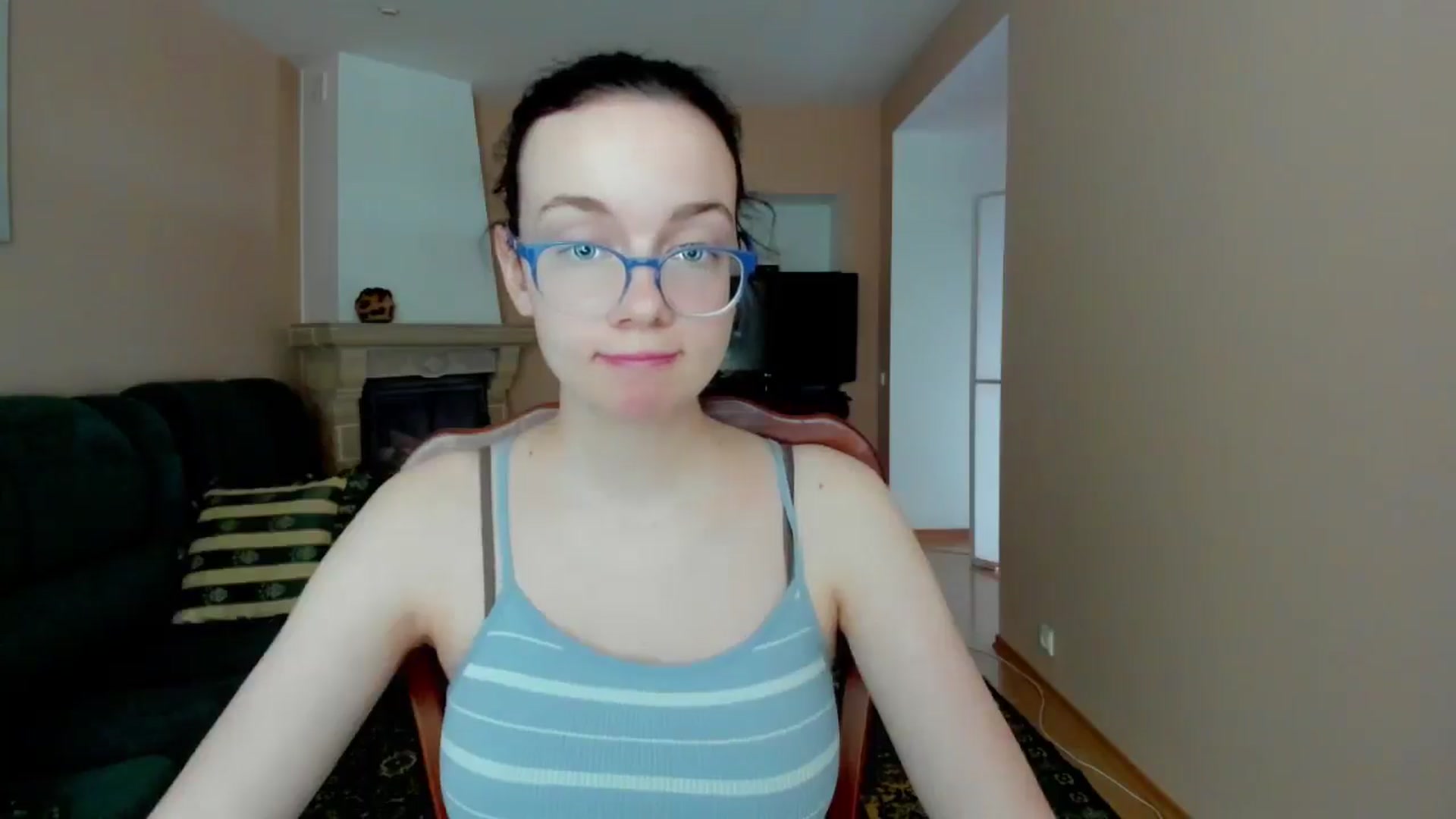 Gallery image thumbnail from Baby_Melania's myfreecams stream on, 05/27/2025, 16:57 image 7 of 20