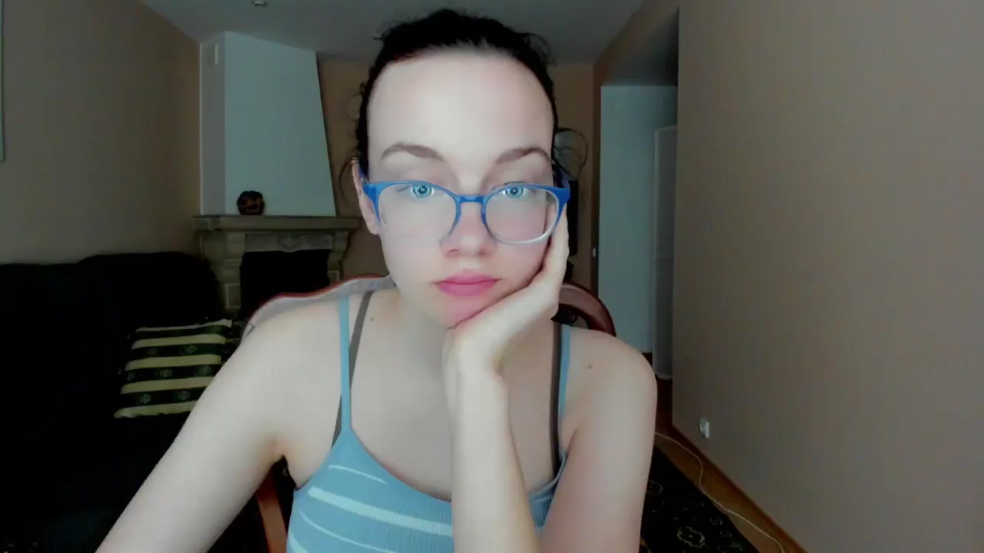Gallery image thumbnail from Baby_Melania's myfreecams stream on, 05/27/2025, 18:58 image 15 of 20