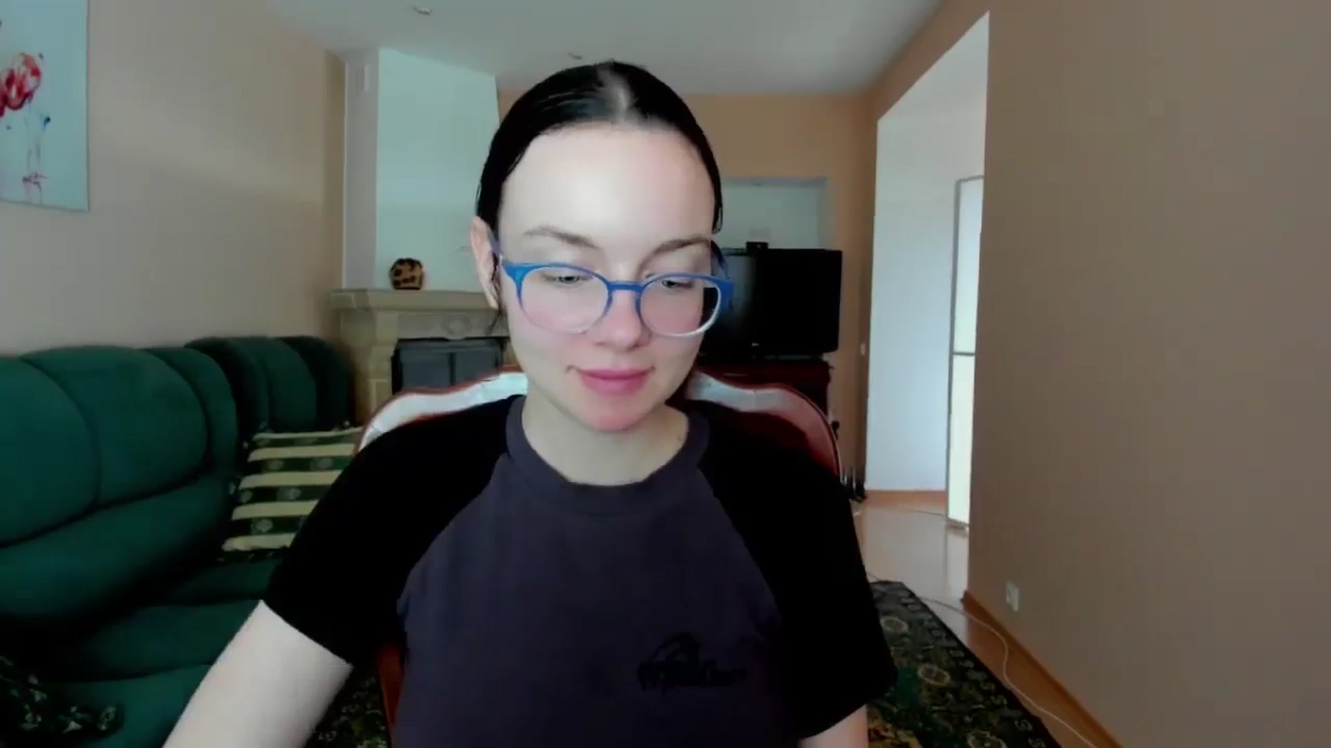 Gallery image thumbnail from Baby_Melania's myfreecams stream on, 05/28/2025, 15:18 image 16 of 20