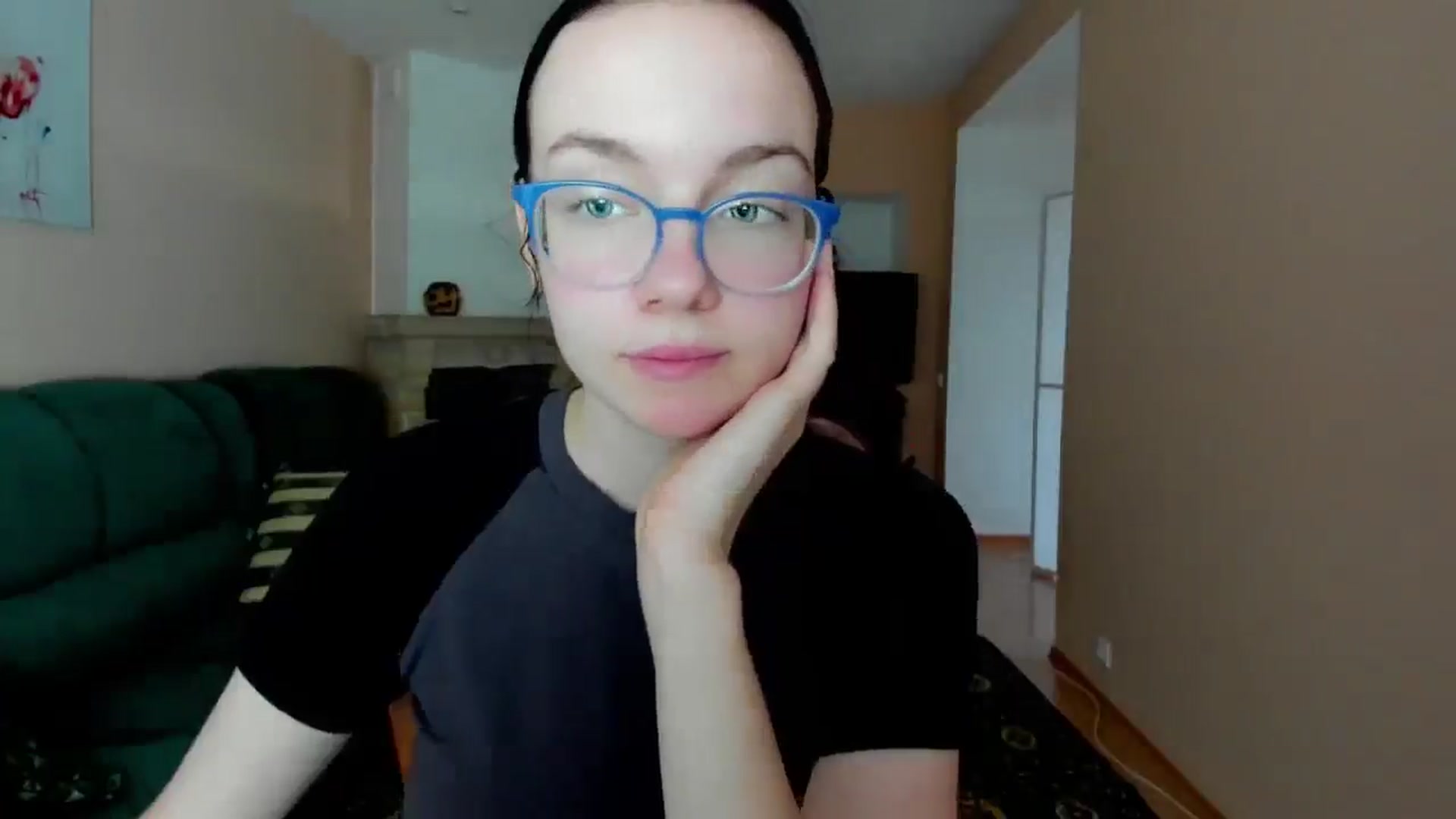 Gallery image thumbnail from Baby_Melania's myfreecams stream on, 05/28/2025, 15:53 image 10 of 20