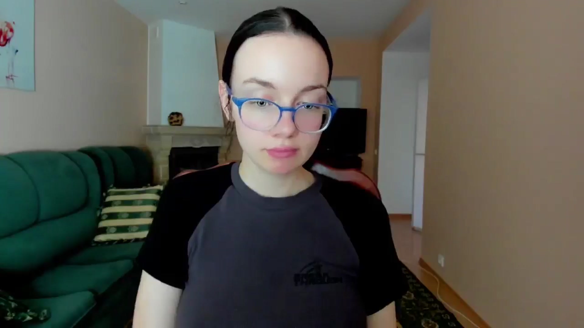 Gallery image thumbnail from Baby_Melania's myfreecams stream on, 05/28/2025, 17:06 image 15 of 20