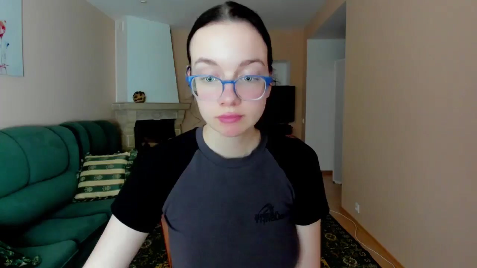 Gallery image thumbnail from Baby_Melania's myfreecams stream on, 05/28/2025, 19:05 image 17 of 20