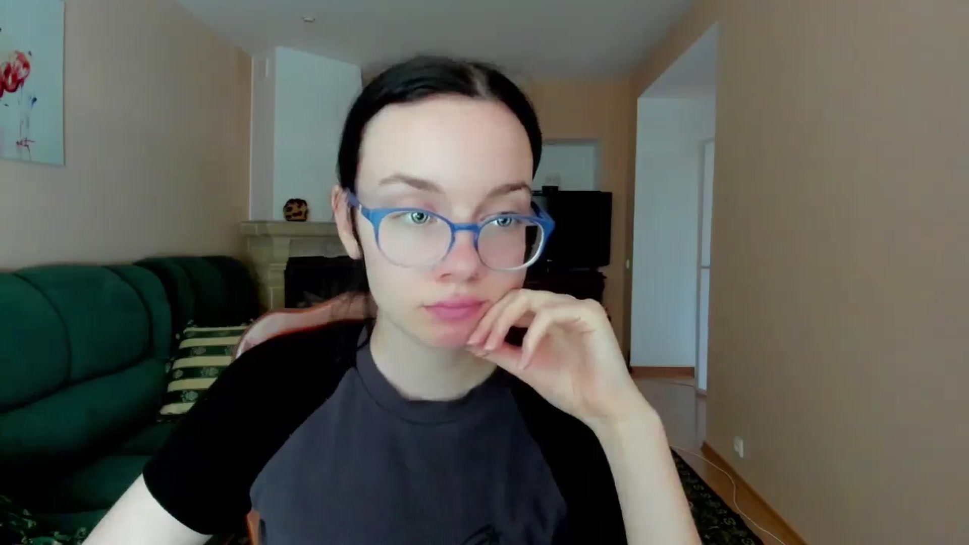 Gallery image thumbnail from Baby_Melania's myfreecams stream on, 05/29/2025, 17:01 image 11 of 20