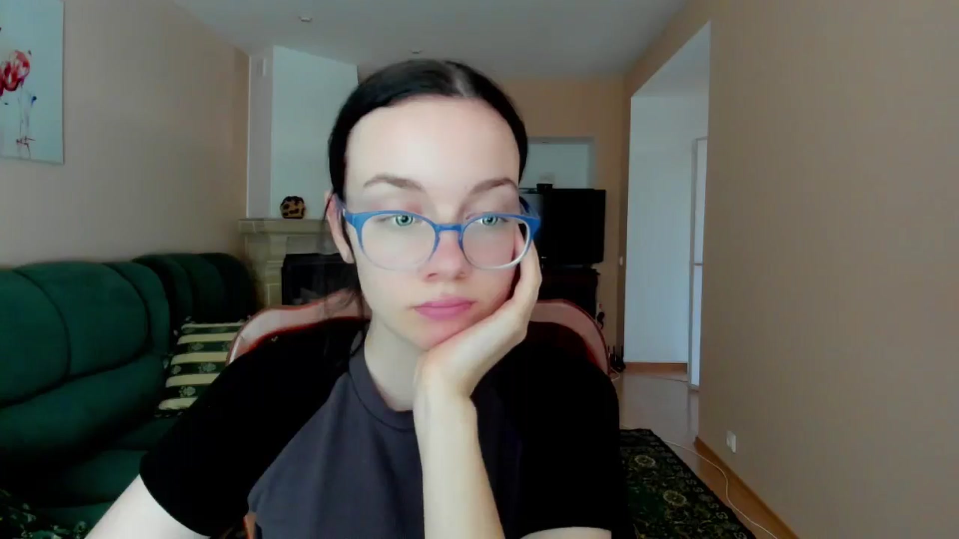 Gallery image thumbnail from Baby_Melania's myfreecams stream on, 05/29/2025, 17:01 image 7 of 20