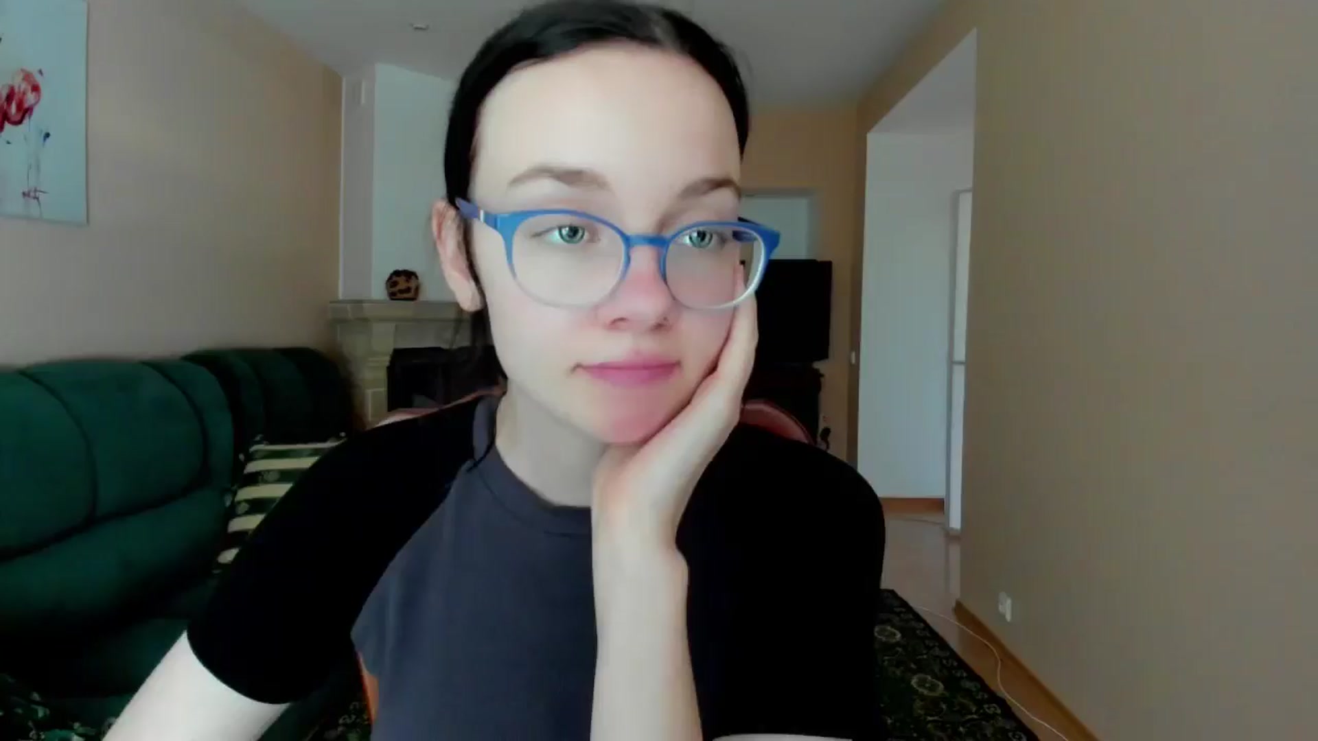 Gallery image thumbnail from Baby_Melania's myfreecams stream on, 05/29/2025, 17:01 image 14 of 20