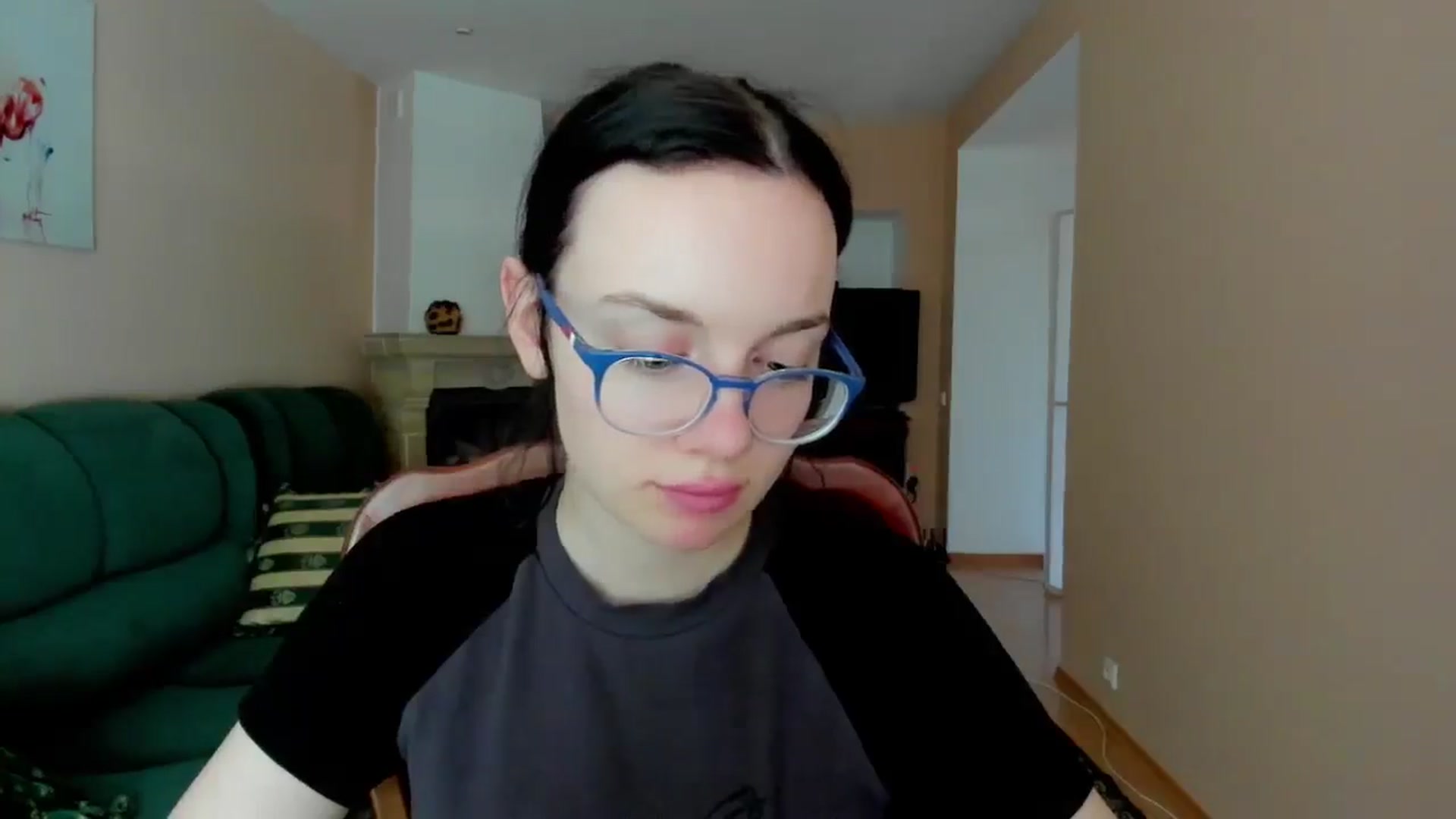 Gallery image thumbnail from Baby_Melania's myfreecams stream on, 05/29/2025, 17:01 image 10 of 20