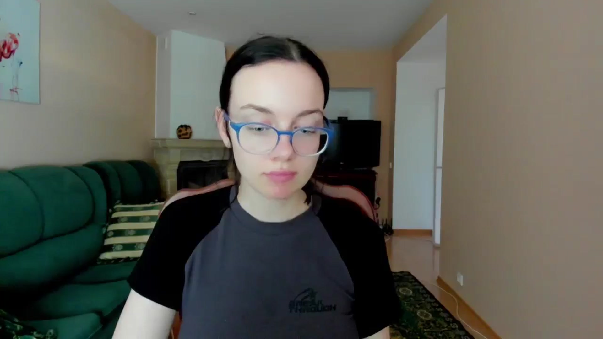 Gallery image thumbnail from Baby_Melania's myfreecams stream on, 05/29/2025, 17:01 image 16 of 20