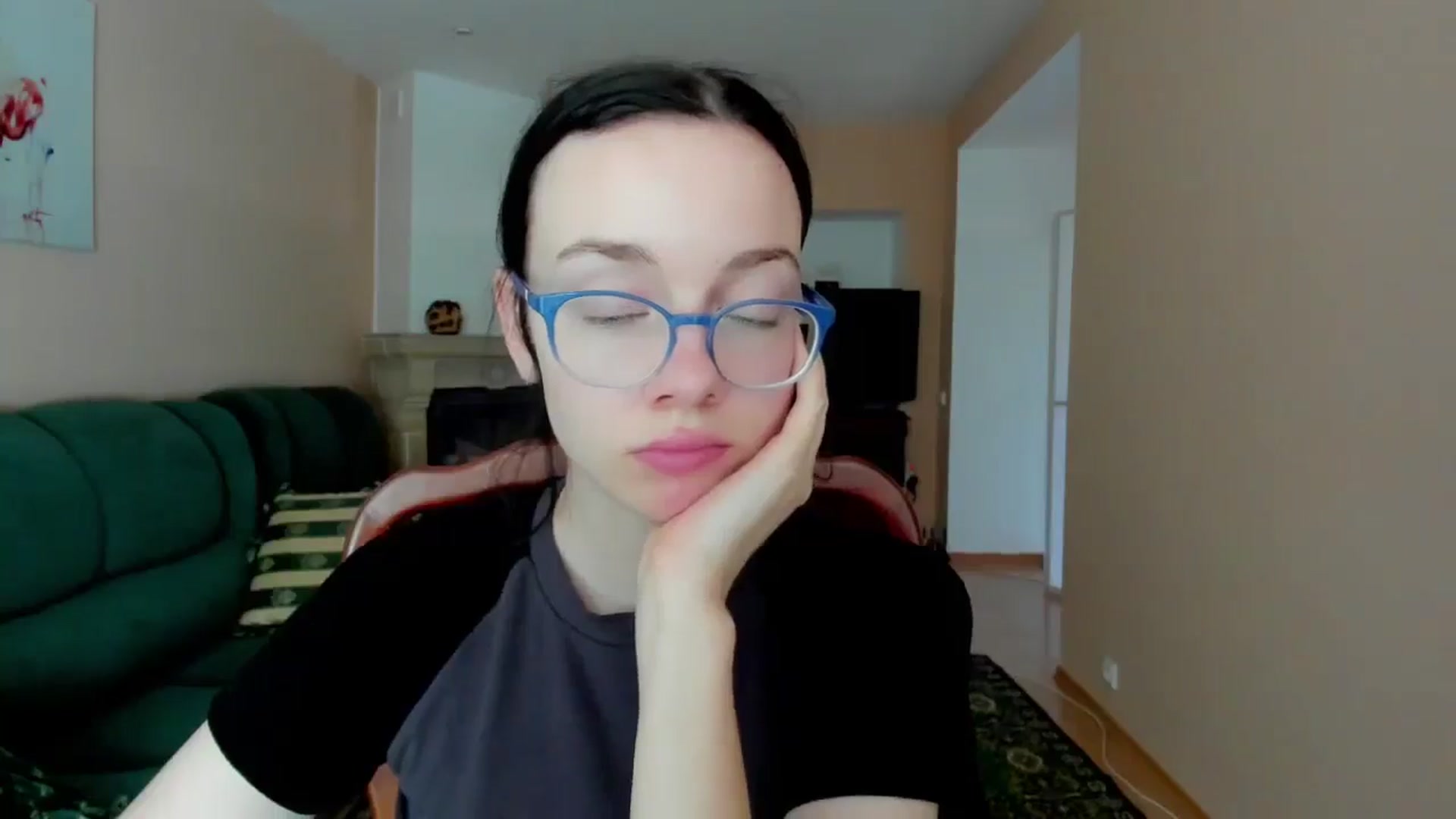 Gallery image thumbnail from Baby_Melania's myfreecams stream on, 05/29/2025, 17:01 image 9 of 20