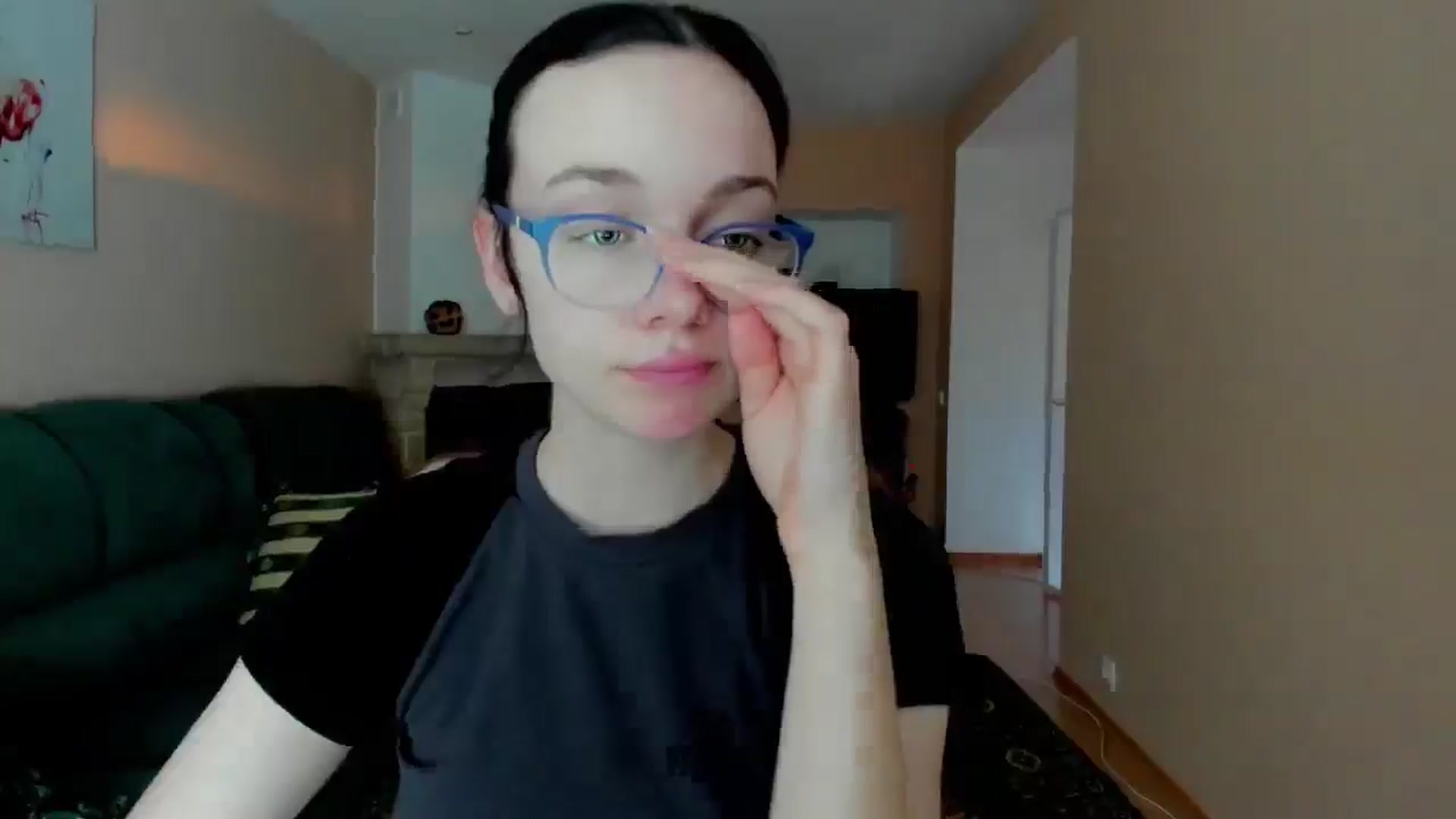 Gallery image thumbnail from Baby_Melania's myfreecams stream on, 05/29/2025, 17:39 image 4 of 20