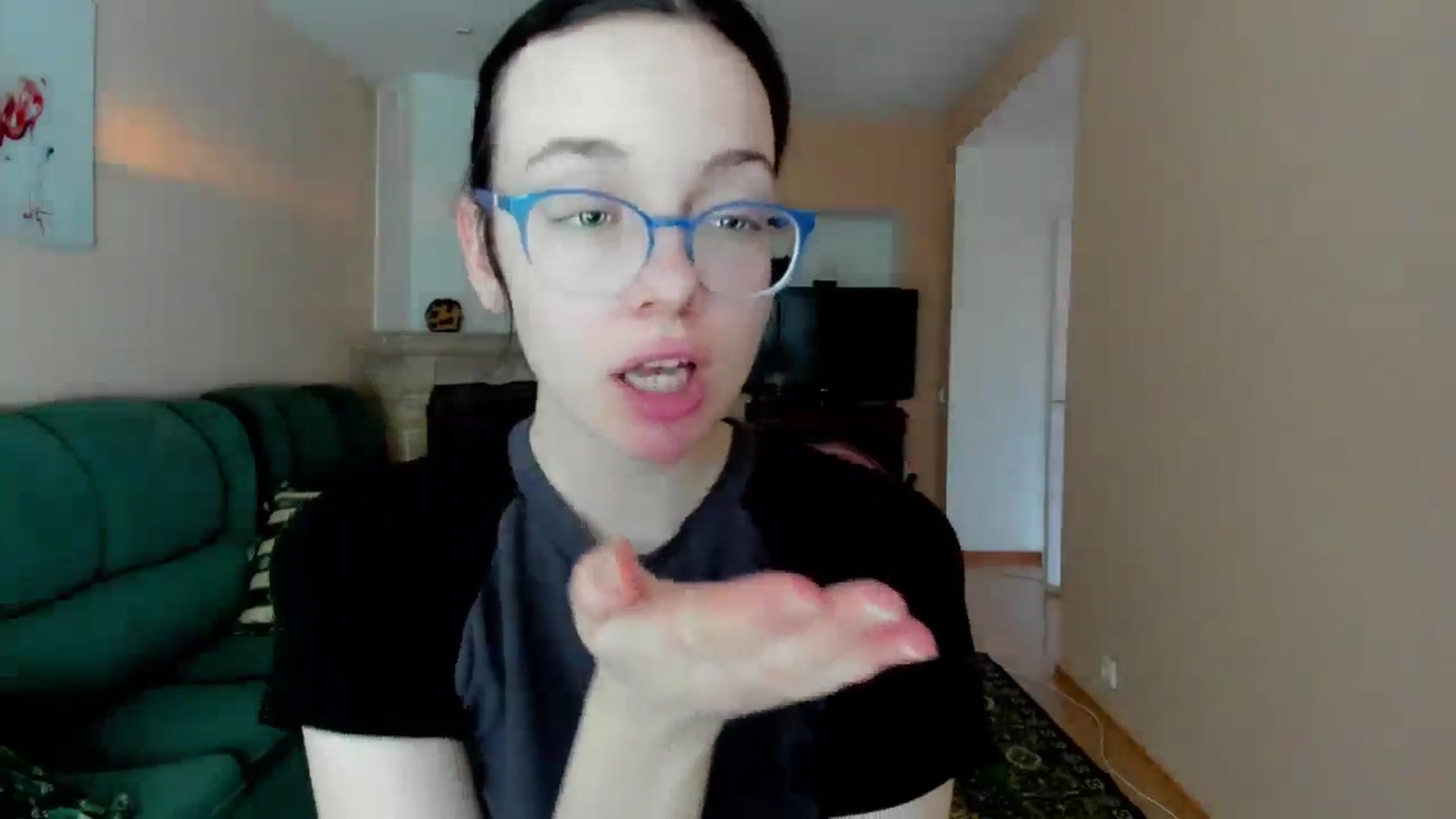 Gallery image thumbnail from Baby_Melania's myfreecams stream on, 05/29/2025, 17:39 image 5 of 20