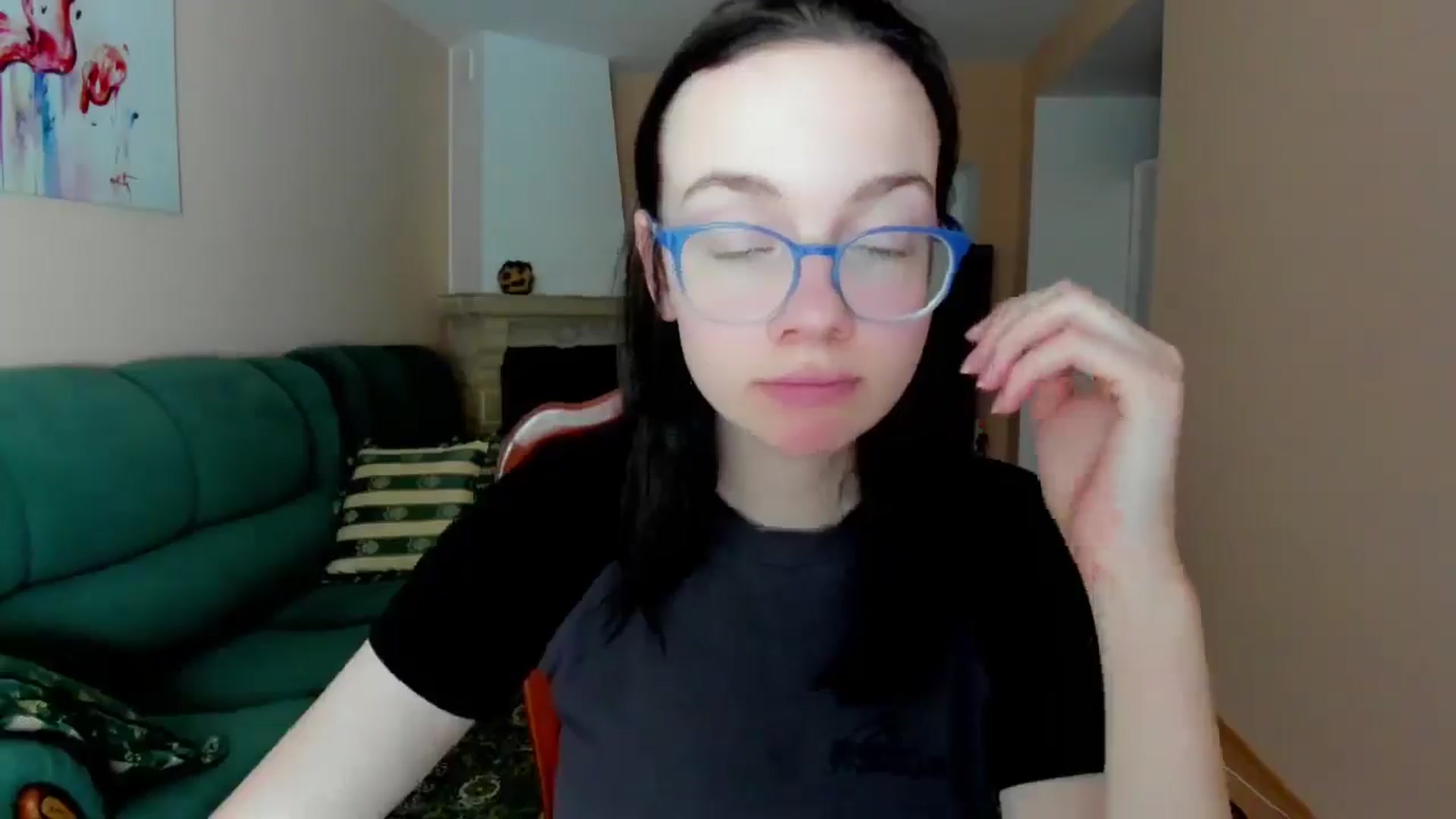 Gallery image thumbnail from Baby_Melania's myfreecams stream on, 05/29/2025, 19:00 image 19 of 20