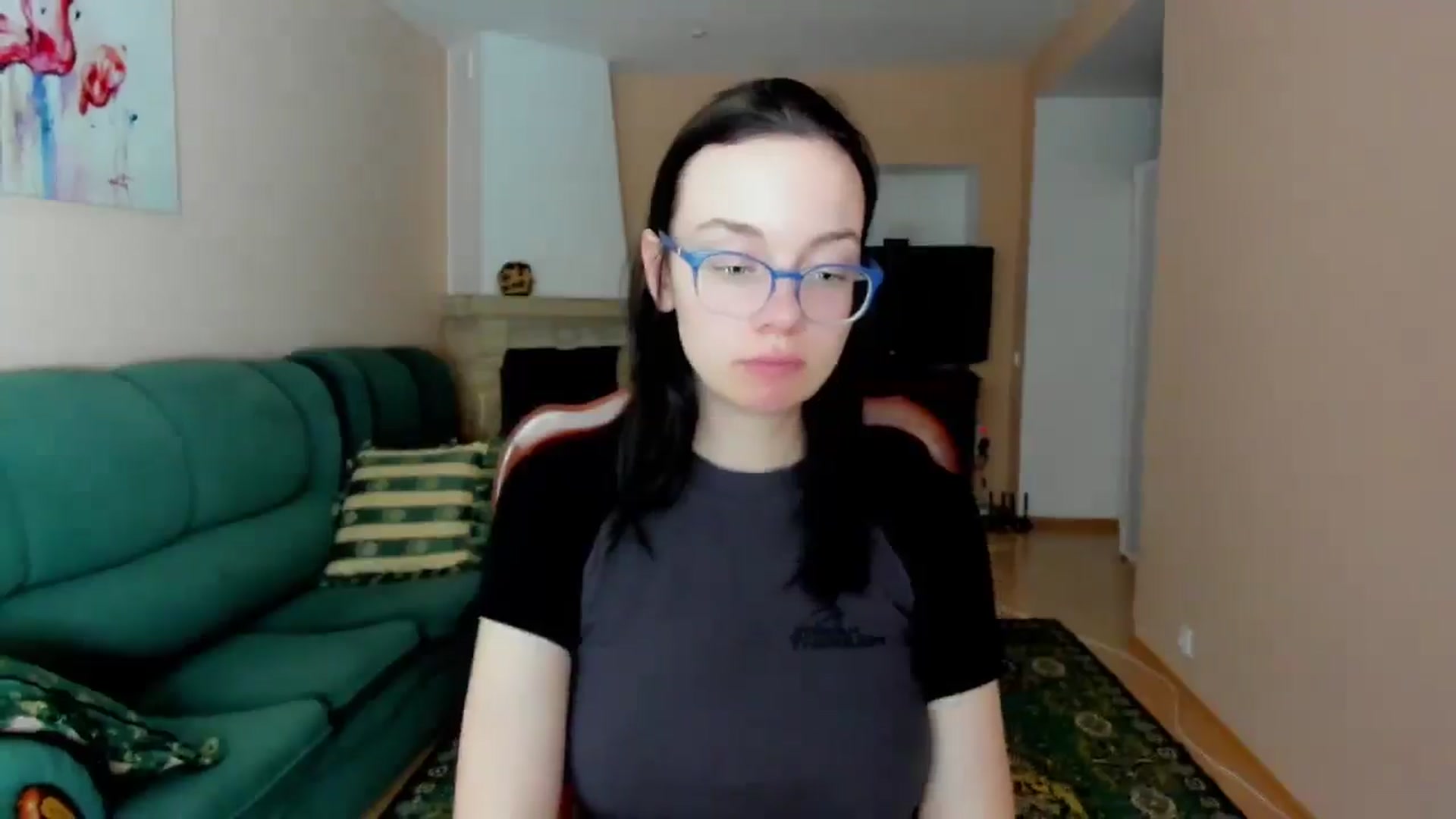Gallery image thumbnail from Baby_Melania's myfreecams stream on, 05/29/2025, 19:00 image 17 of 20