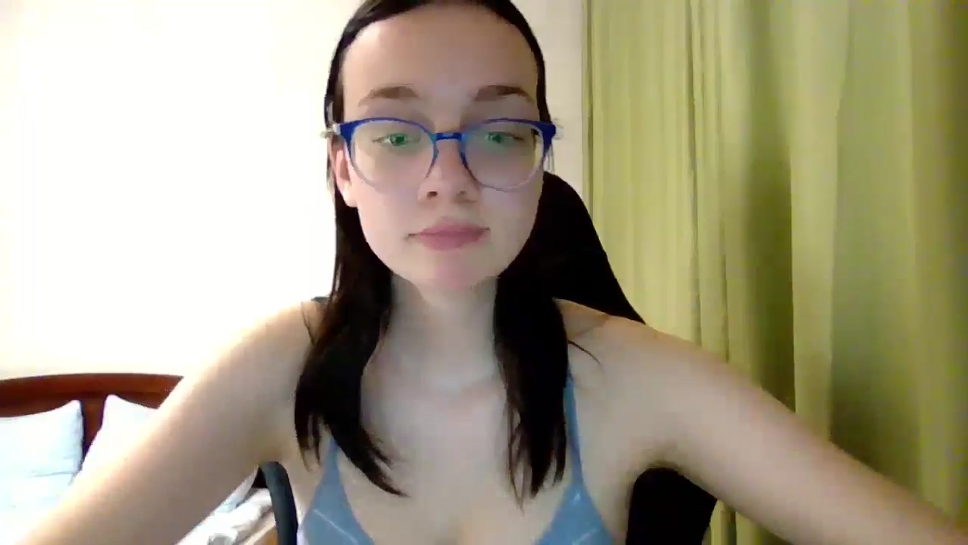Gallery image thumbnail from Baby_Melania's myfreecams stream on, 06/04/2025, 18:30 image 6 of 20