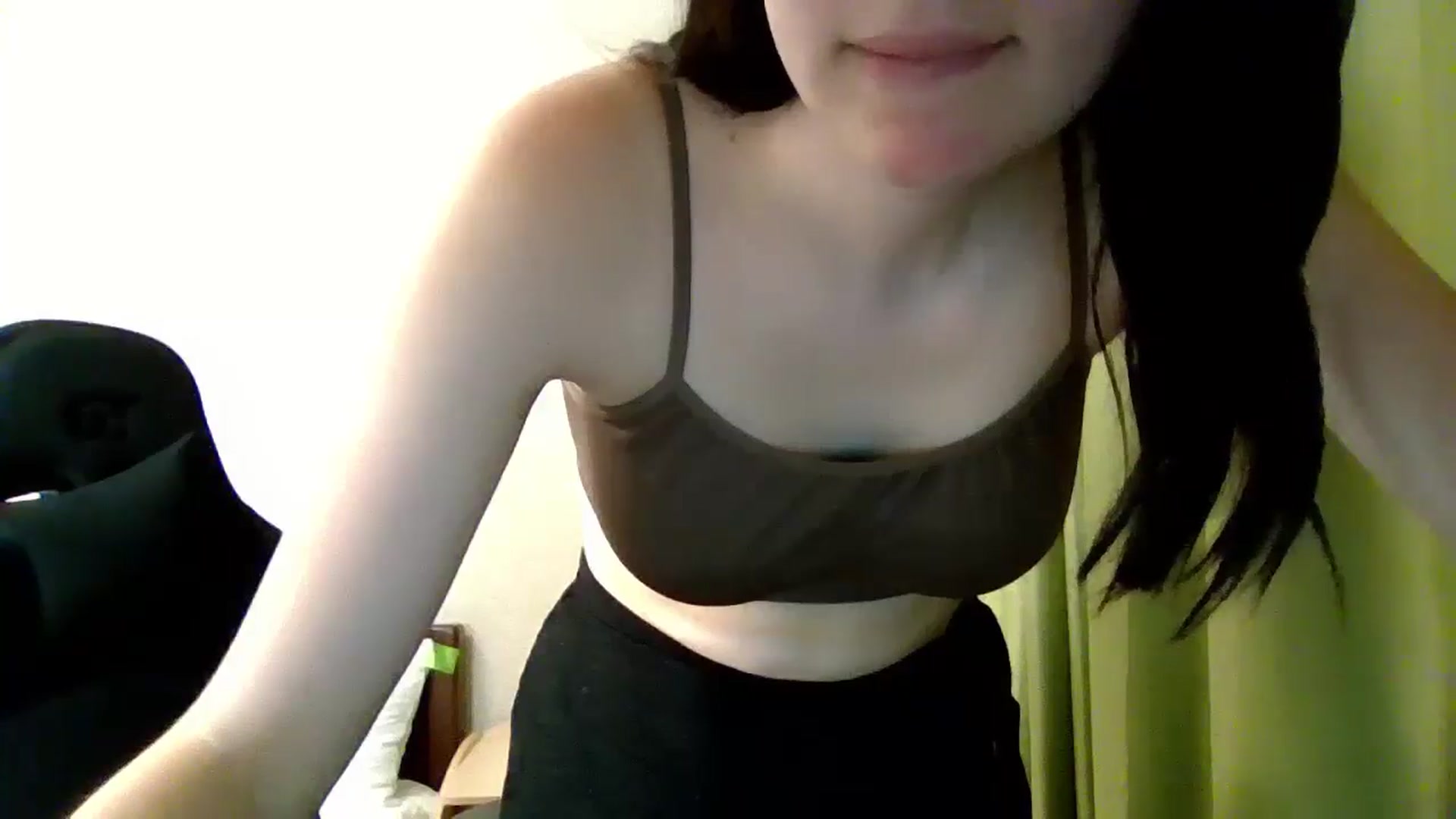 Gallery image thumbnail from Baby_Melania's myfreecams stream on, 06/19/2025, 19:28 image 17 of 20
