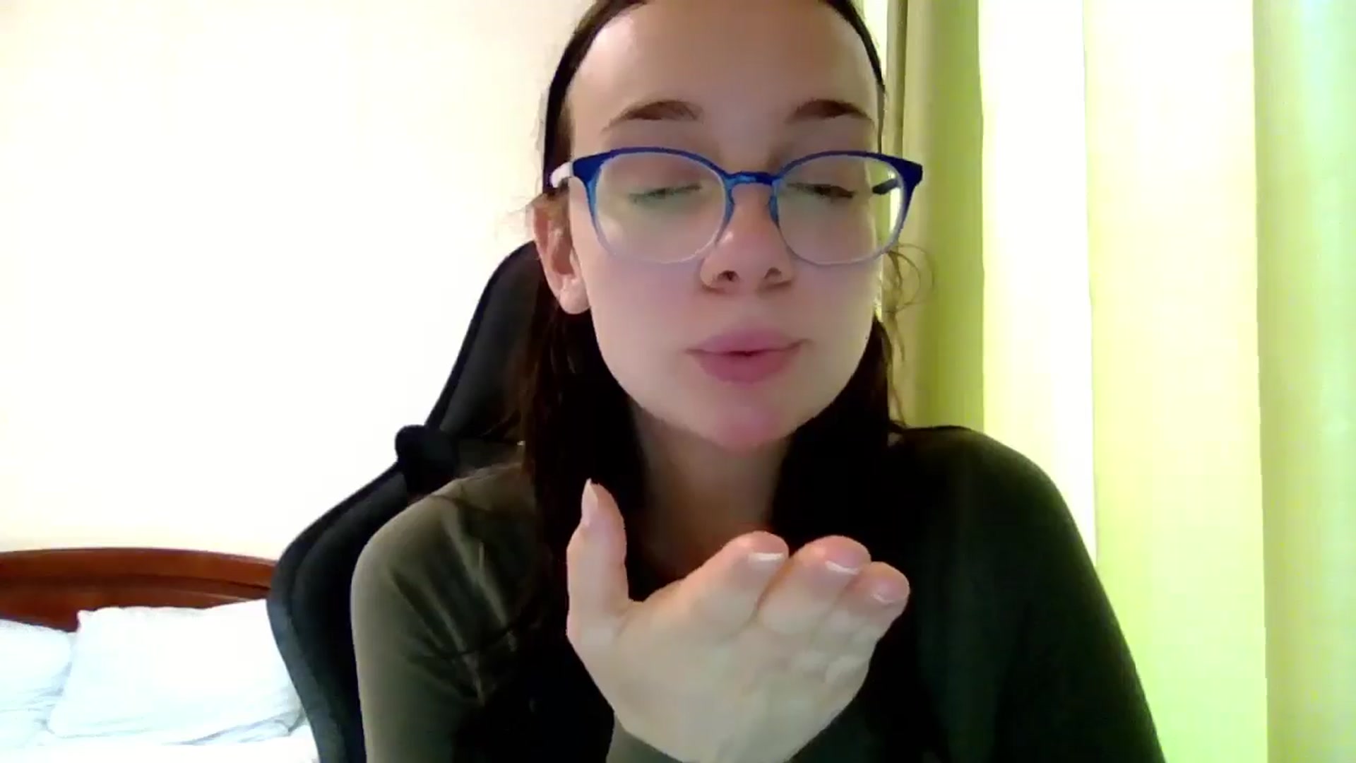 Gallery image thumbnail from Baby_Melania's myfreecams stream on, 06/29/2025, 16:17 image 20 of 20