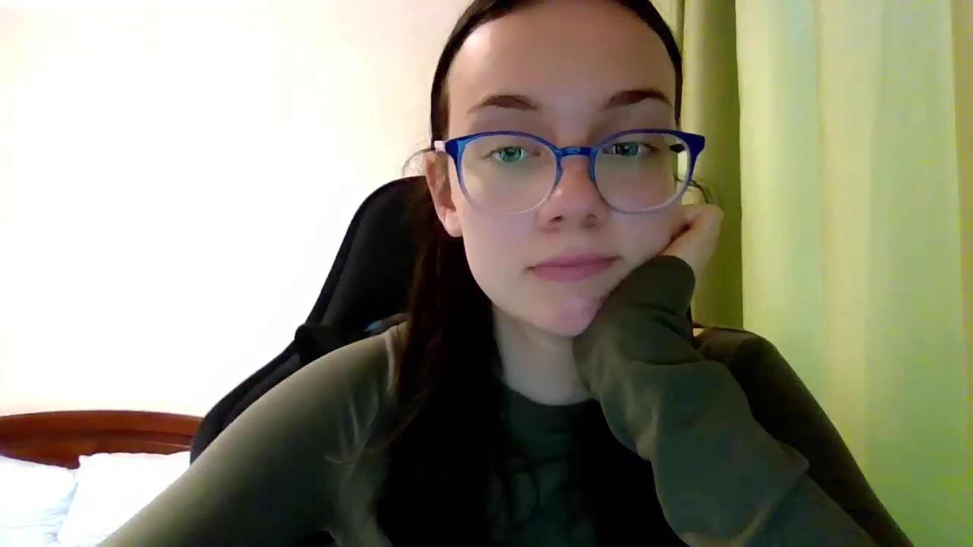 Gallery image thumbnail from Baby_Melania's myfreecams stream on, 06/29/2025, 17:47 image 16 of 20