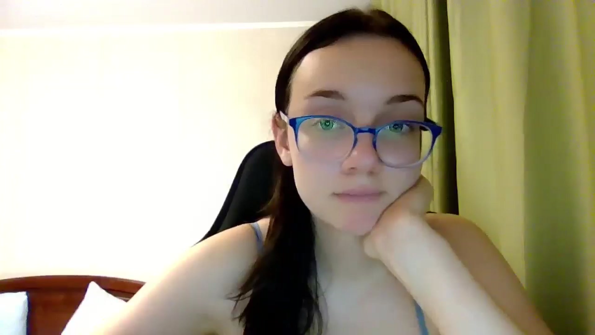 Gallery image thumbnail from Baby_Melania's myfreecams stream on, 06/30/2025, 24:15 image 14 of 20