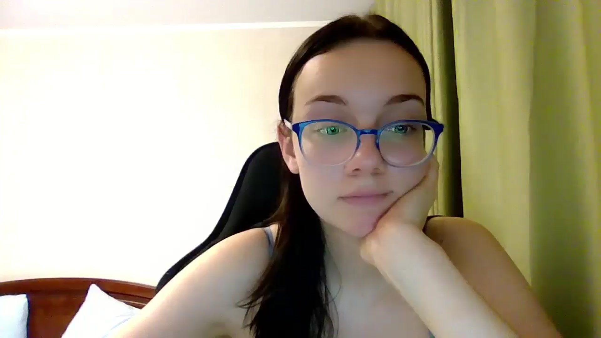 Gallery image thumbnail from Baby_Melania's myfreecams stream on, 06/30/2025, 24:15 image 15 of 20