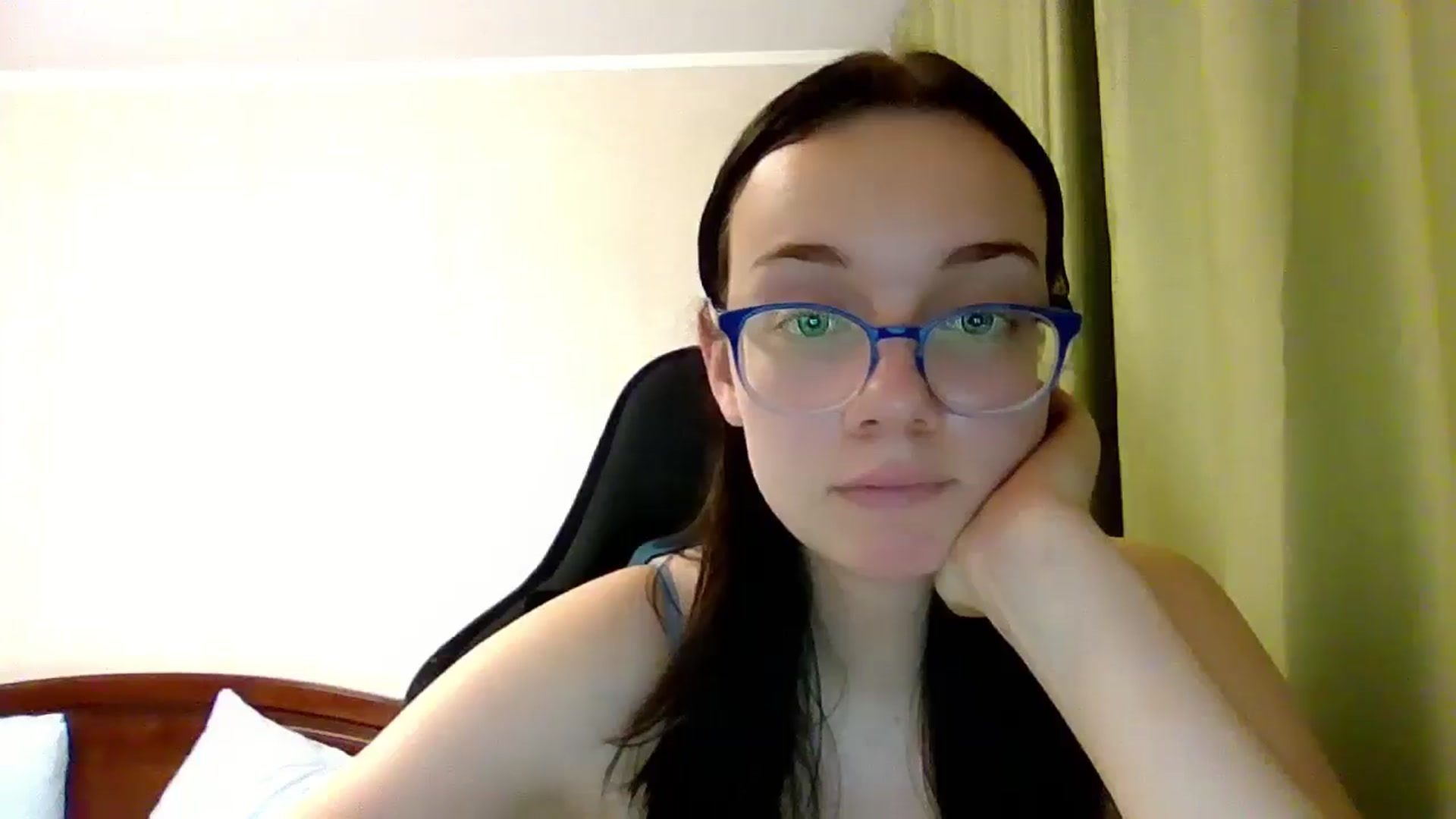 Gallery image thumbnail from Baby_Melania's myfreecams stream on, 06/30/2025, 24:15 image 3 of 20