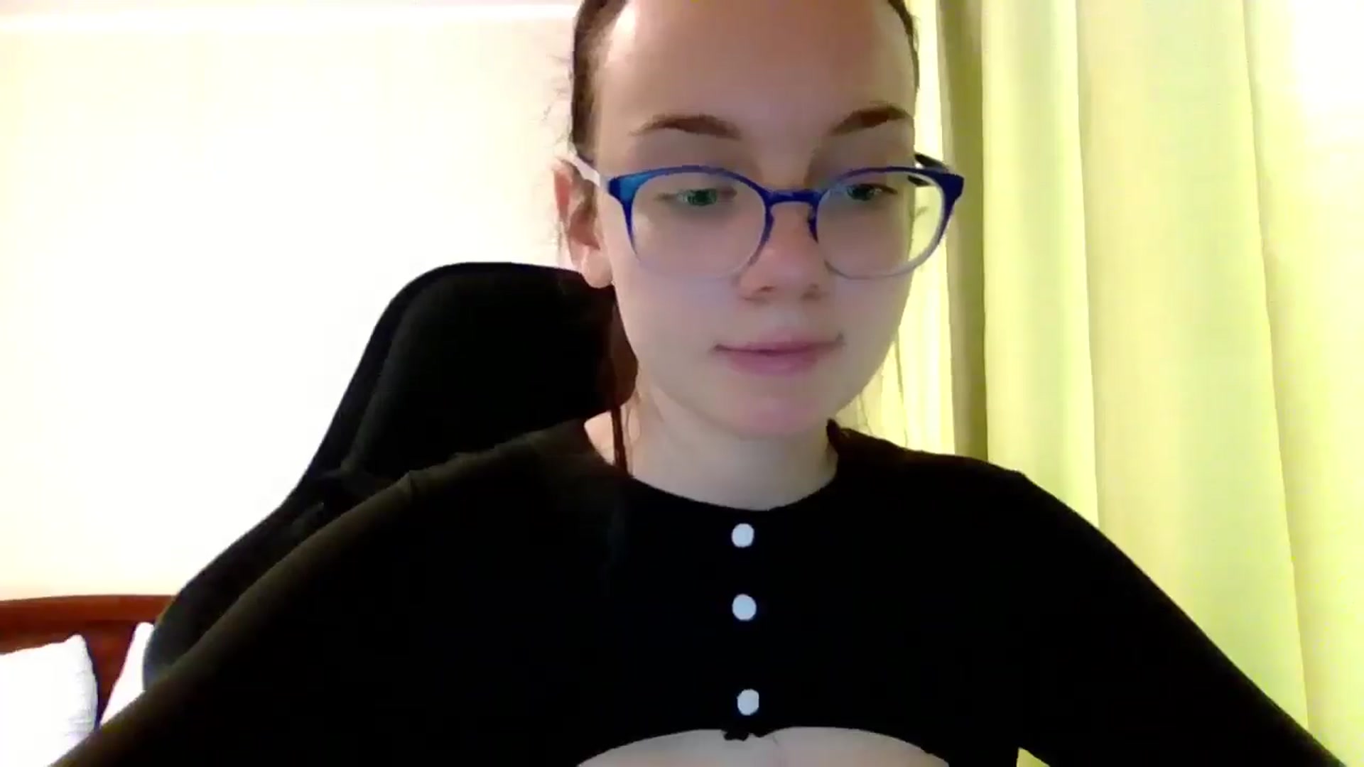 Gallery image thumbnail from Baby_Melania's myfreecams stream on, 07/06/2025, 16:38 image 20 of 20