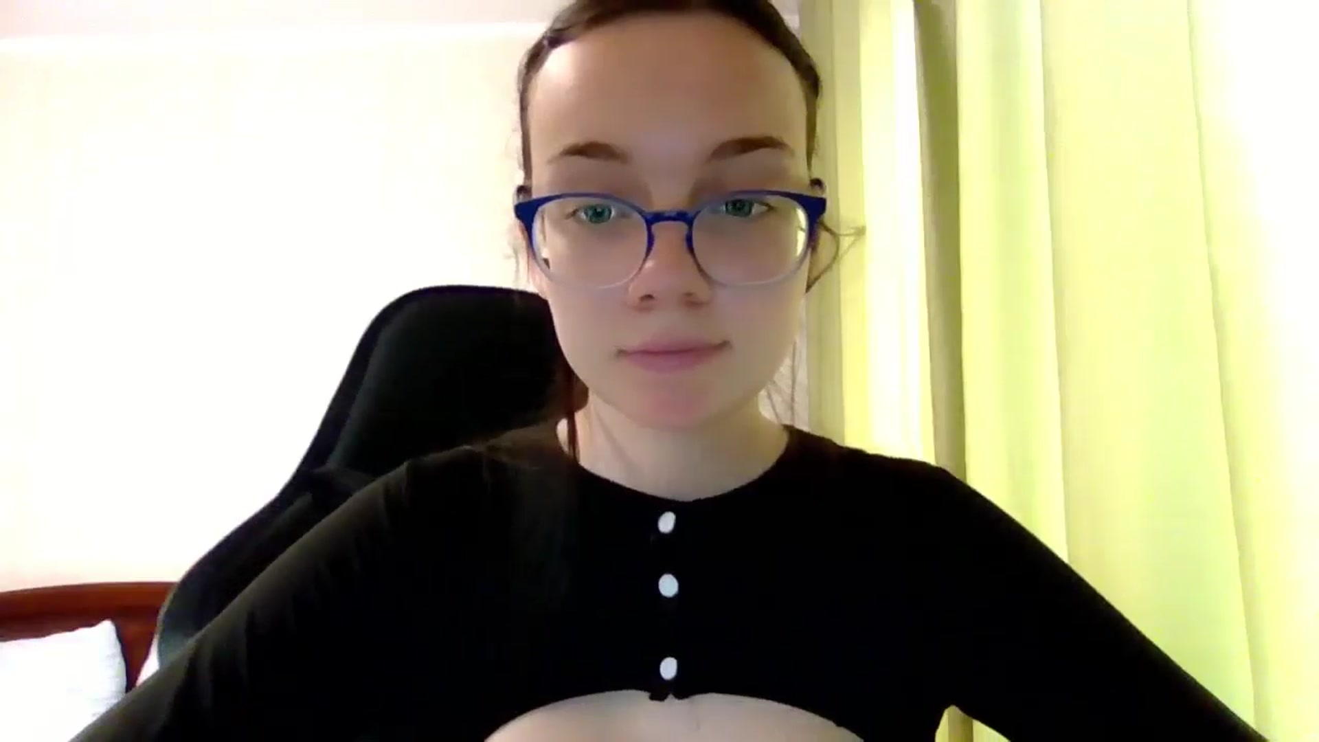Gallery image thumbnail from Baby_Melania's myfreecams stream on, 07/06/2025, 16:38 image 6 of 20