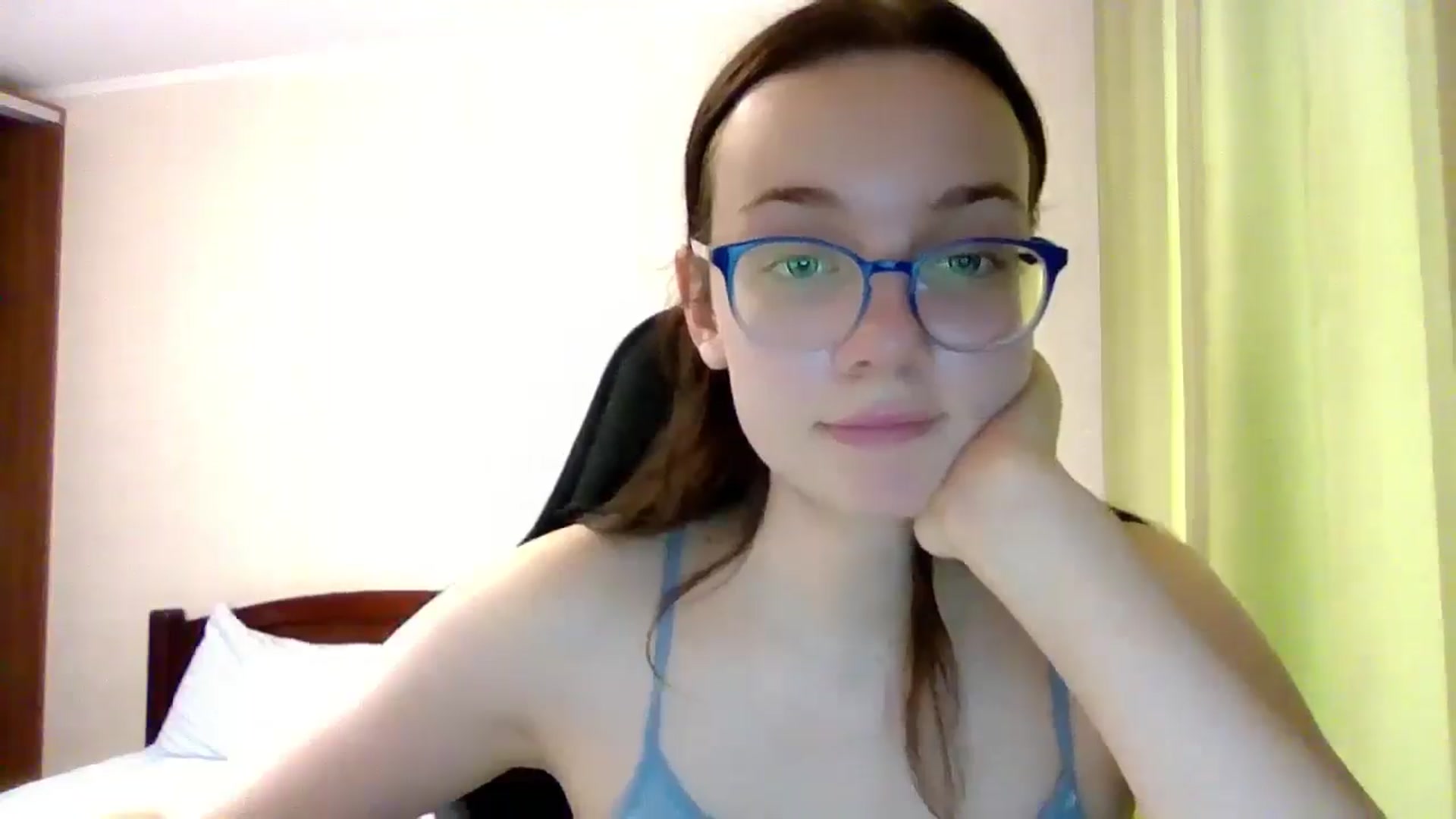 Gallery image thumbnail from Baby_Melania's myfreecams stream on, 07/16/2025, 17:04 image 6 of 20