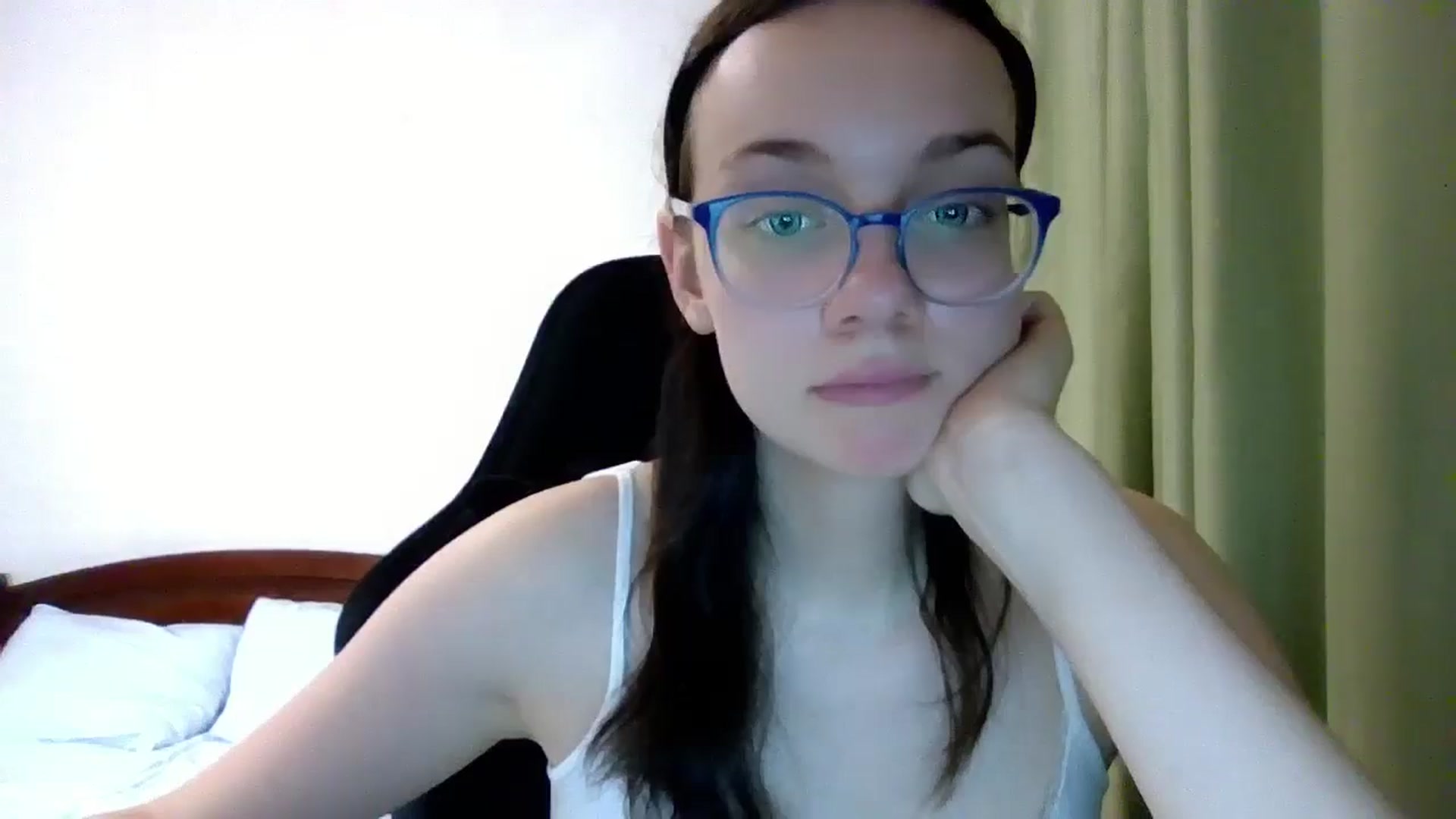 Gallery image thumbnail from Baby_Melania's myfreecams stream on, 07/23/2025, 19:24 image 16 of 20