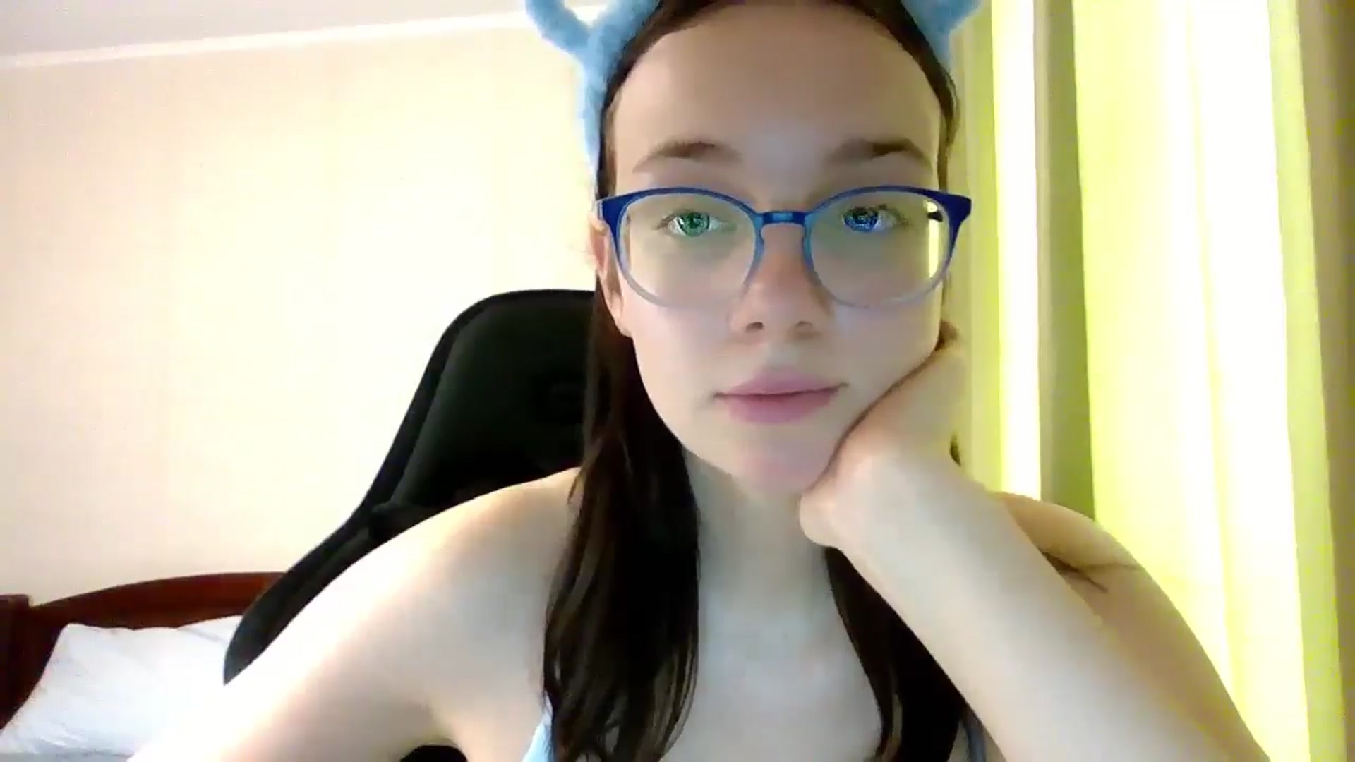 Gallery image thumbnail from Baby_Melania's myfreecams stream on, 07/26/2025, 16:30 image 15 of 20