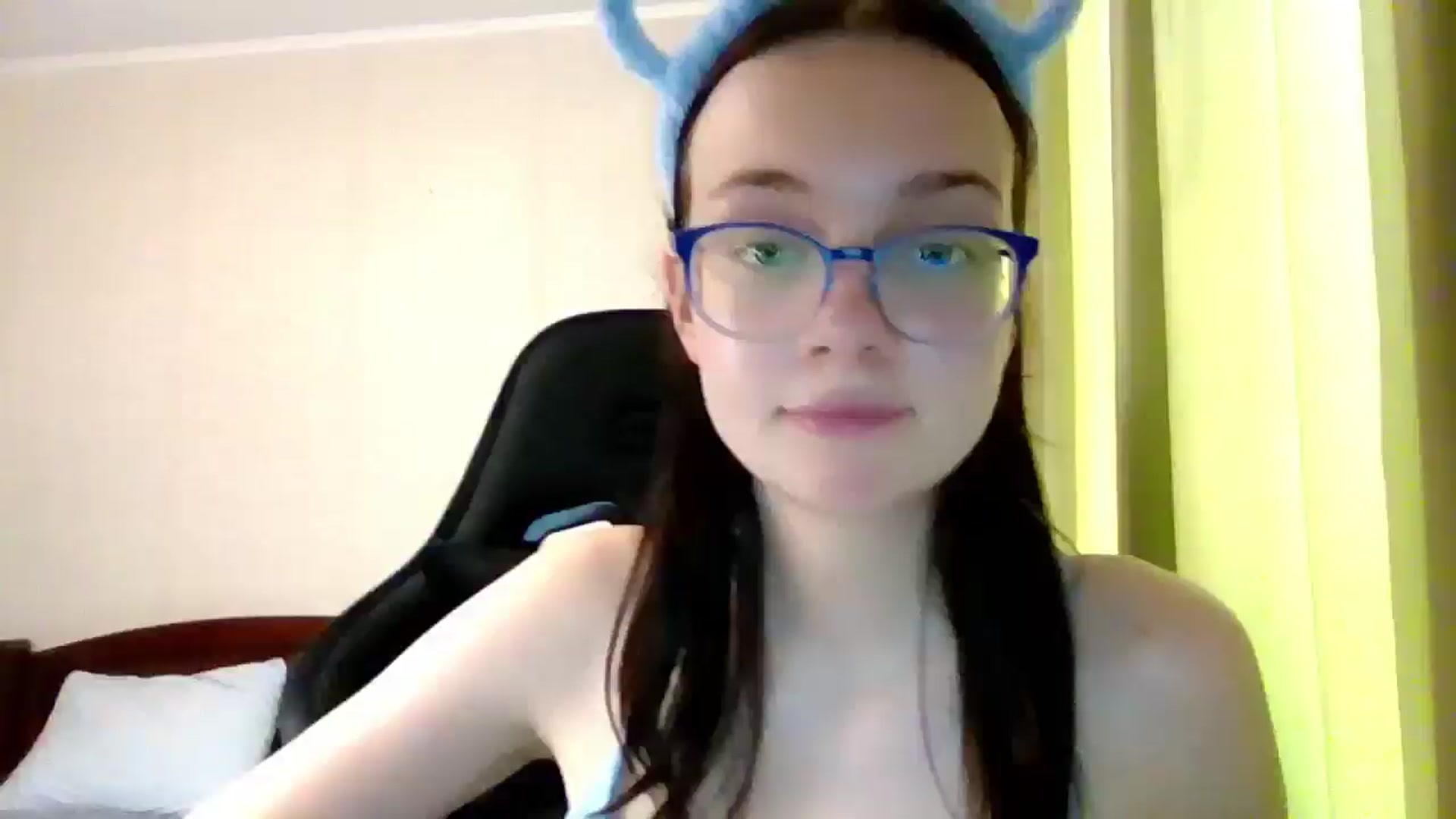 Gallery image thumbnail from Baby_Melania's myfreecams stream on, 07/26/2025, 16:30 image 18 of 20
