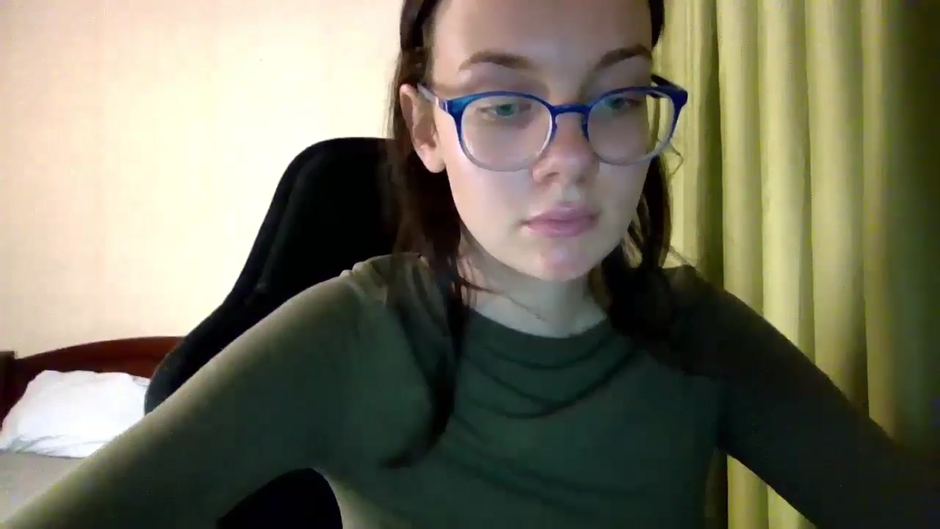 Gallery image thumbnail from Baby_Melania's myfreecams stream on, 07/28/2025, 18:15 image 17 of 20