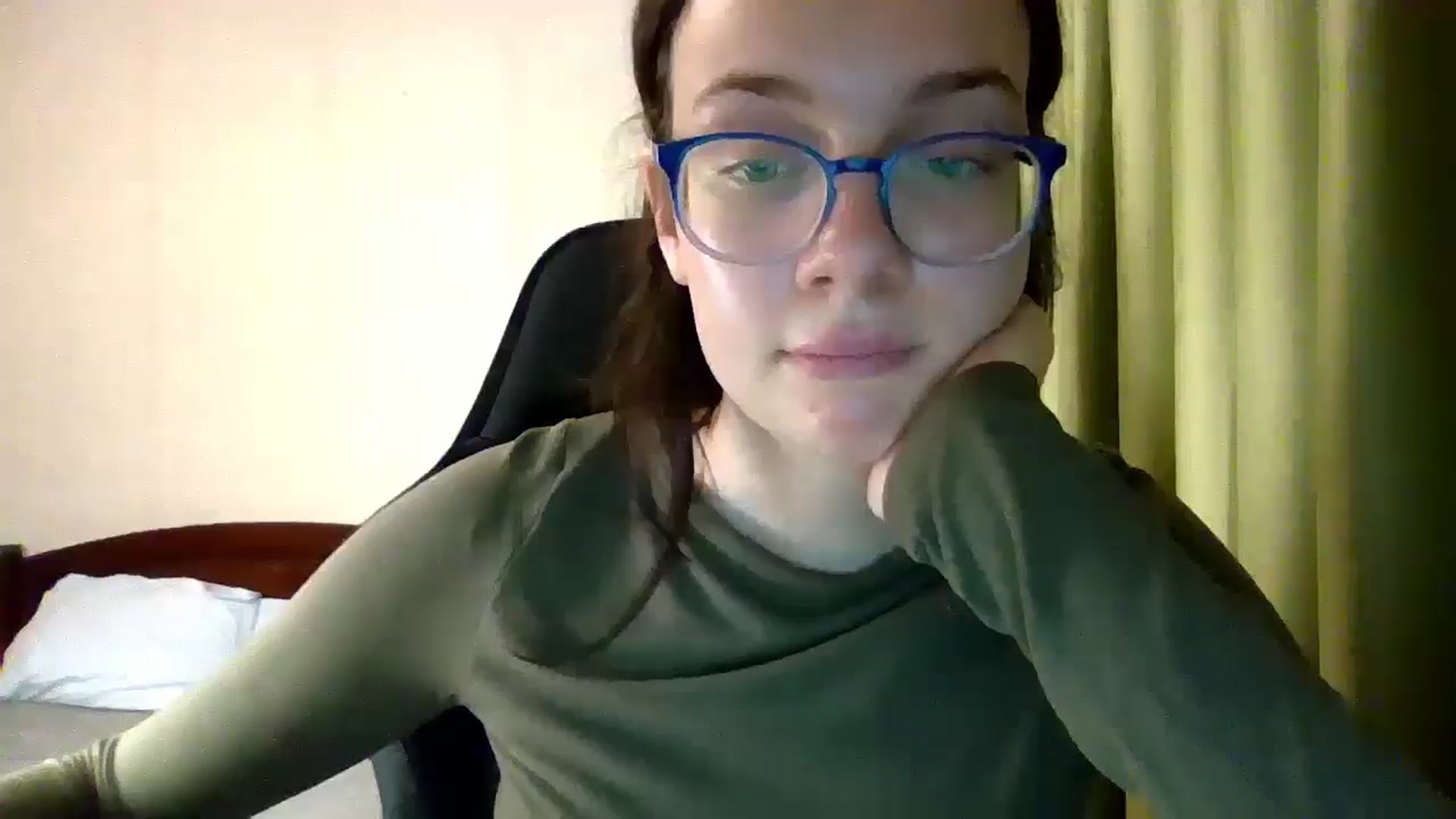 Gallery image thumbnail from Baby_Melania's myfreecams stream on, 07/28/2025, 18:15 image 19 of 20