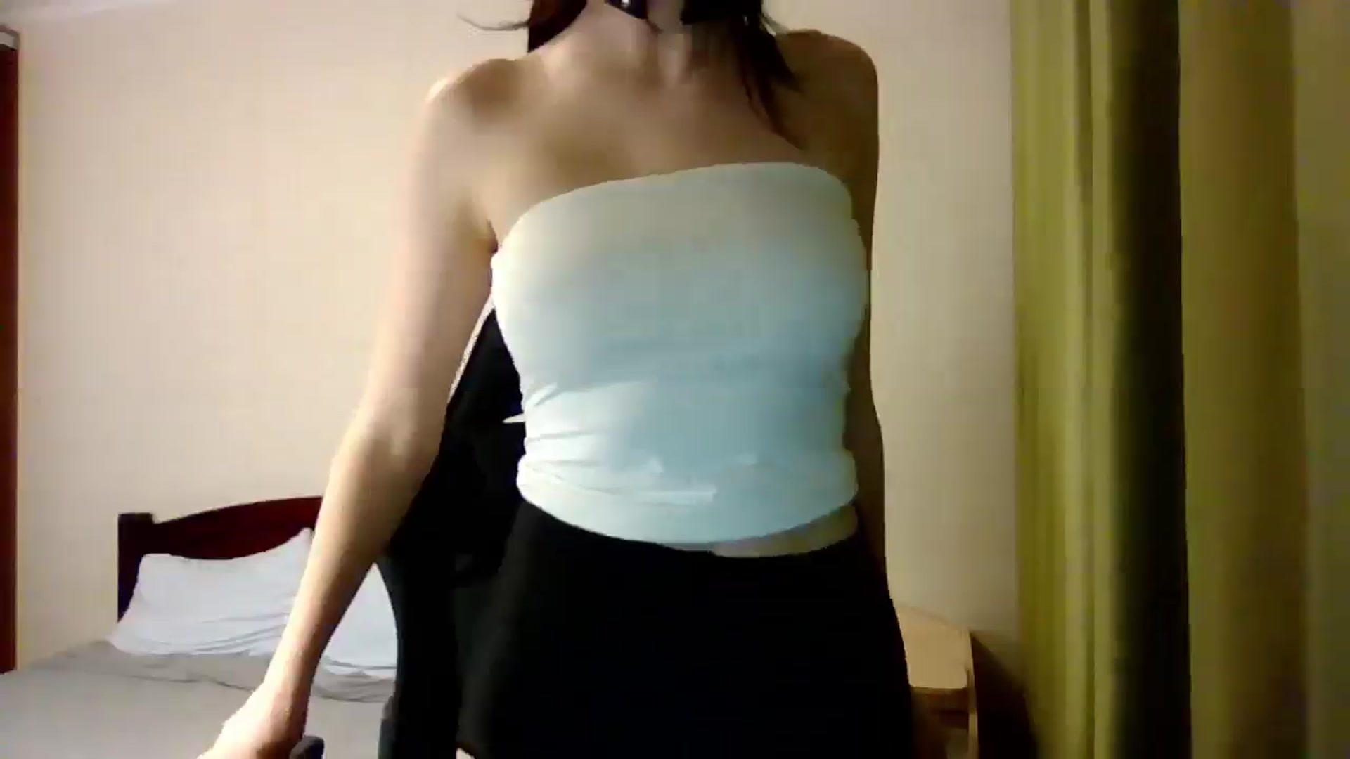 Gallery image thumbnail from Baby_Melania's myfreecams stream on, 07/31/2025, 19:33 image 16 of 20