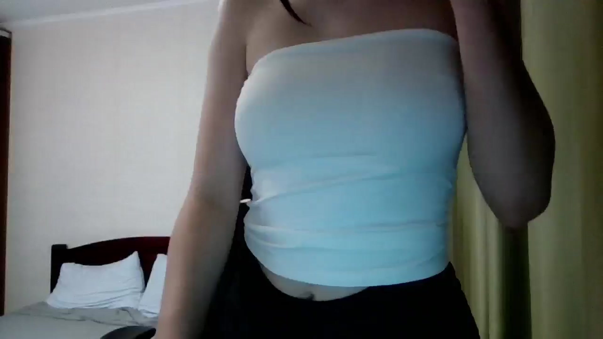 Gallery image thumbnail from Baby_Melania's myfreecams stream on, 07/31/2025, 19:33 image 17 of 20