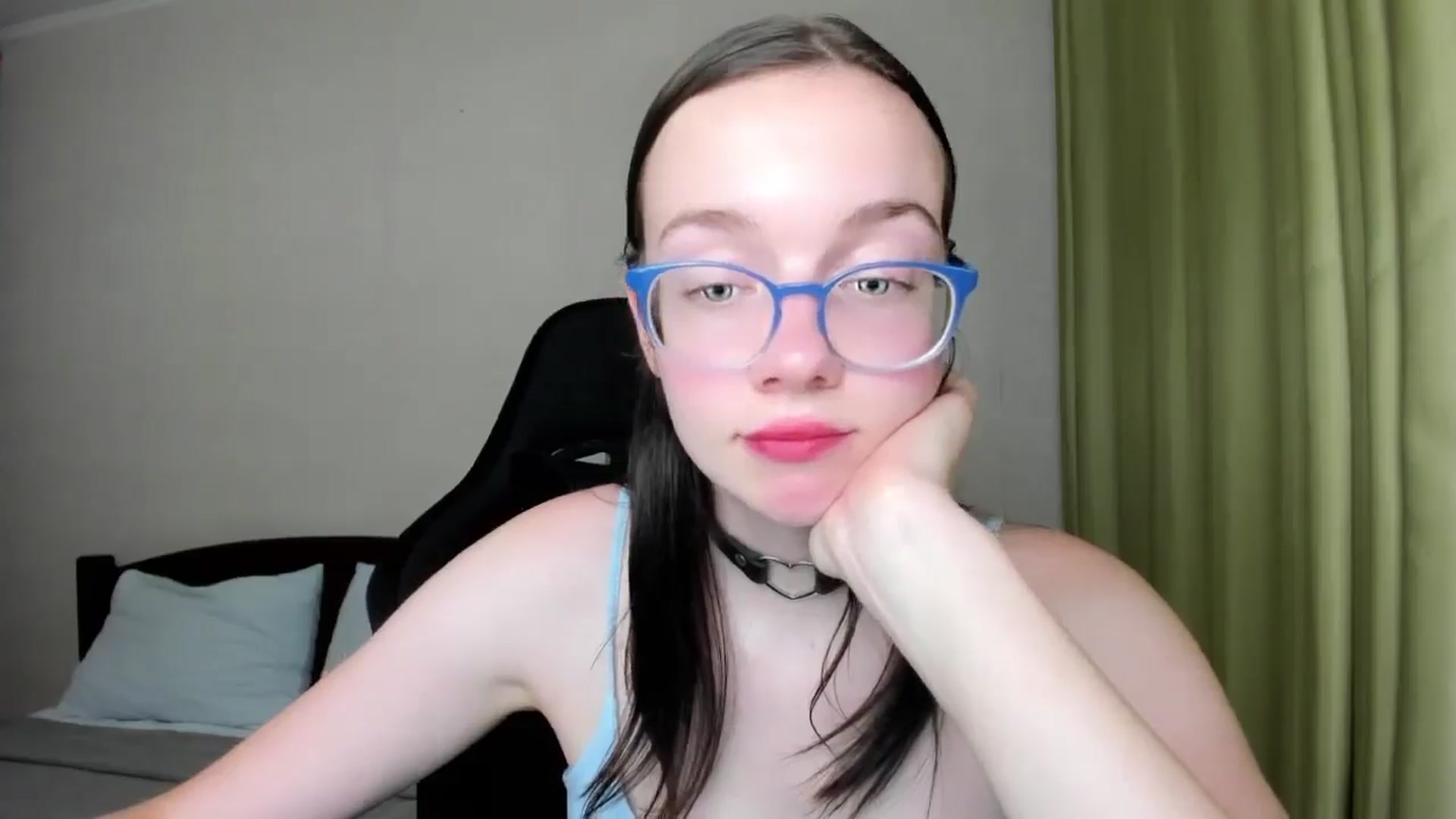 Gallery image thumbnail from Baby_Melania's myfreecams stream on, 08/03/2025, 20:32 image 19 of 20