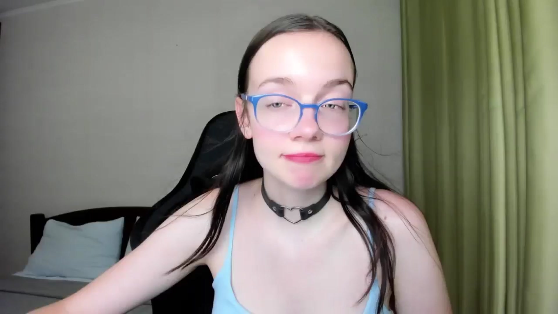 Gallery image thumbnail from Baby_Melania's myfreecams stream on, 08/03/2025, 22:04 image 16 of 20