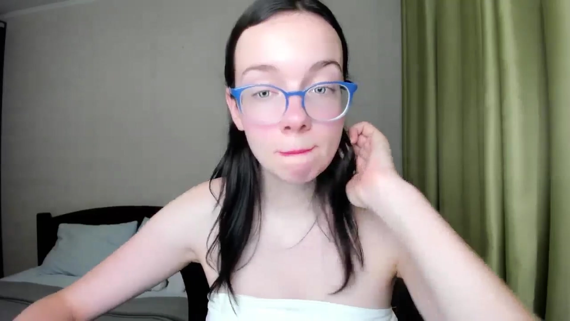 Gallery image thumbnail from Baby_Melania's myfreecams stream on, 08/04/2025, 21:17 image 14 of 20