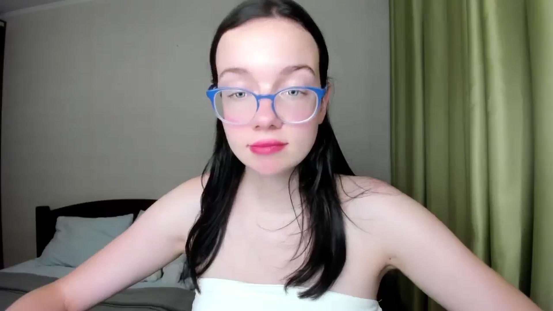 Gallery image thumbnail from Baby_Melania's myfreecams stream on, 08/04/2025, 21:17 image 10 of 20